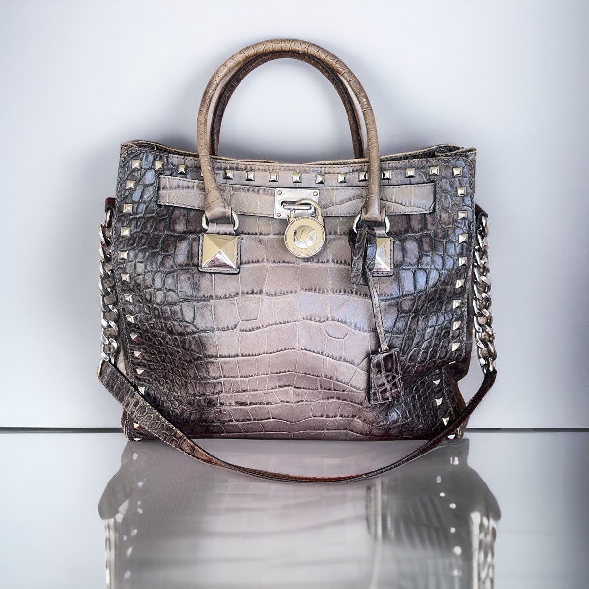 Michael Kors Michael Kors Hamilton gray ombré crocodile stud handbag Size ONE SIZE - 1 Thumbnail