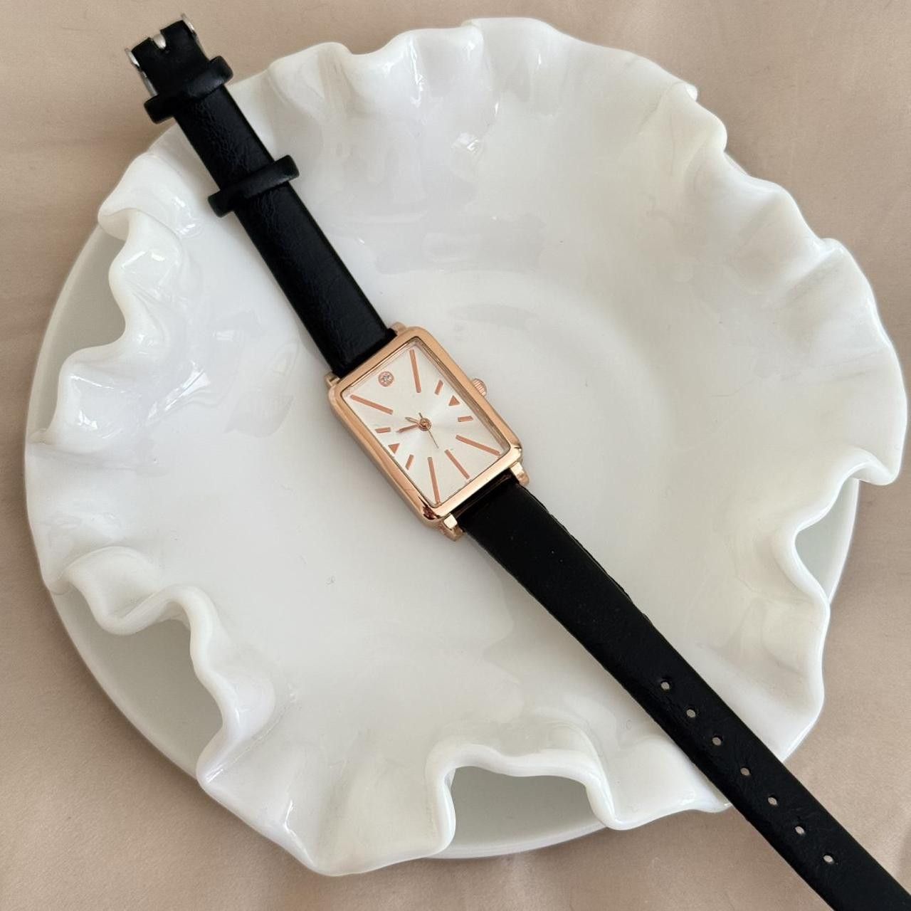 Vintage y2k black classy old money luxury leather watch Size ONE SIZE - 4 Thumbnail
