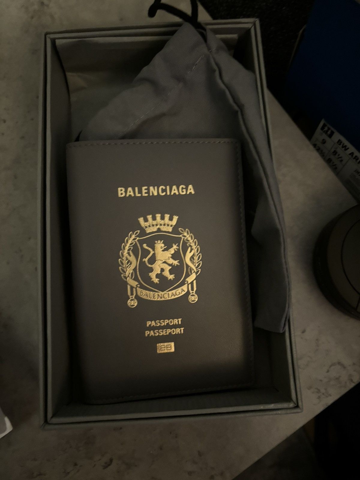 Balenciaga Passport holder/wallet Size ONE SIZE - 5 Thumbnail