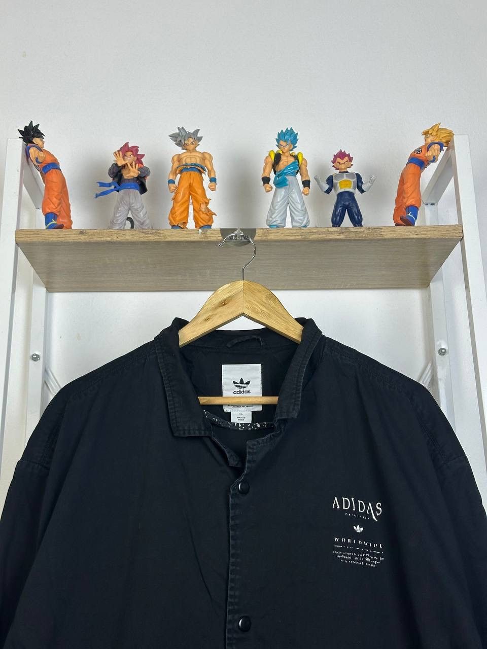 Adidas RARE ADIDAS WORLDWIDE LONG JACKET Size US XL / EU 56 / 4 - 4 Thumbnail