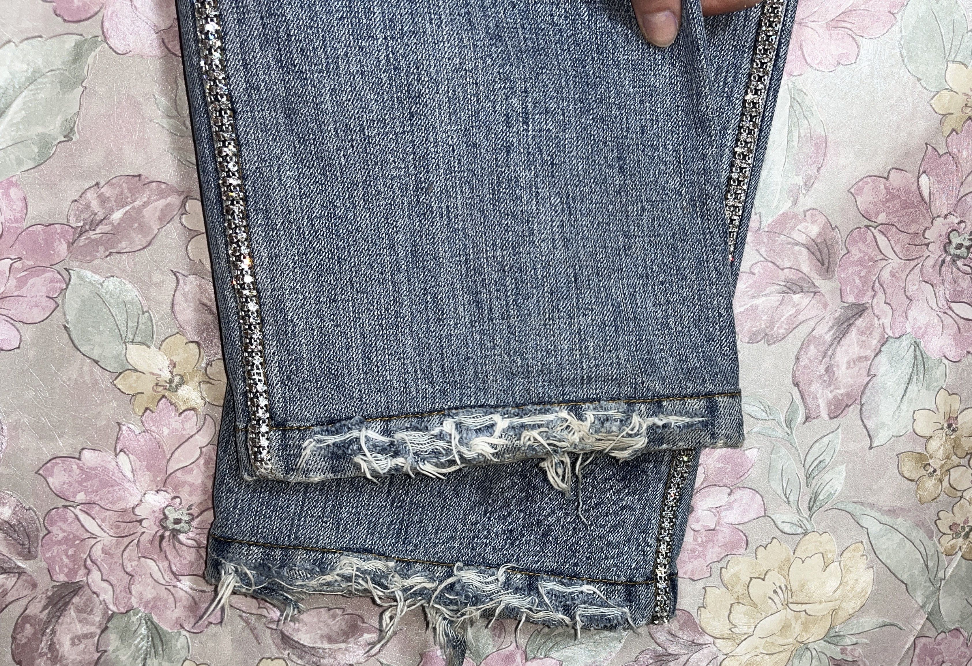Dolce & Gabbana Dolce&Gabbana Spring Summer Denim Pants Jeans Swarovski Size 27" / US 4 / IT 40 - 7 Thumbnail