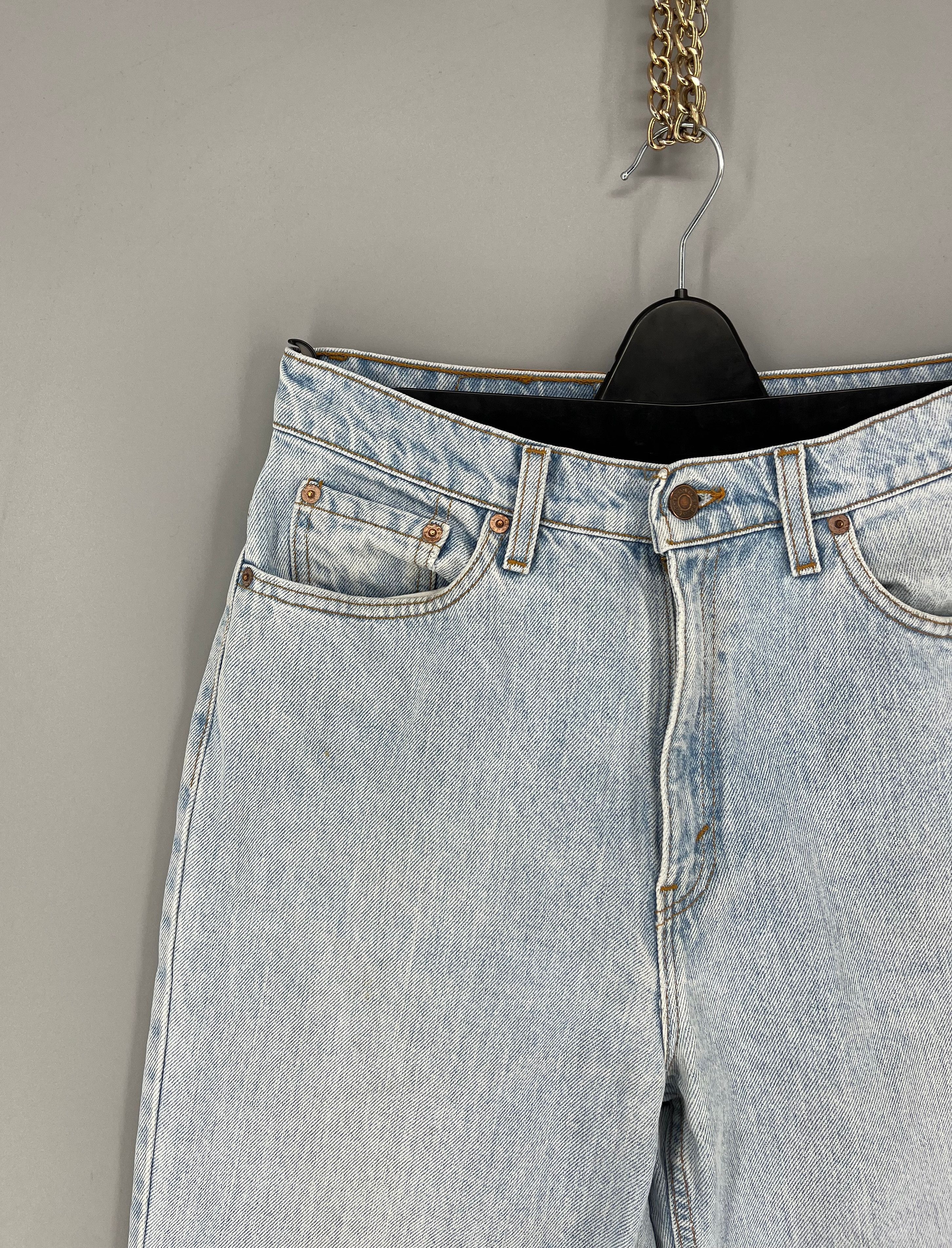 Levi's Vintage Levi’s 512 Slim Fit Straight Leg Light Blue Jeans Size US 30 / EU 46 - 3 Thumbnail