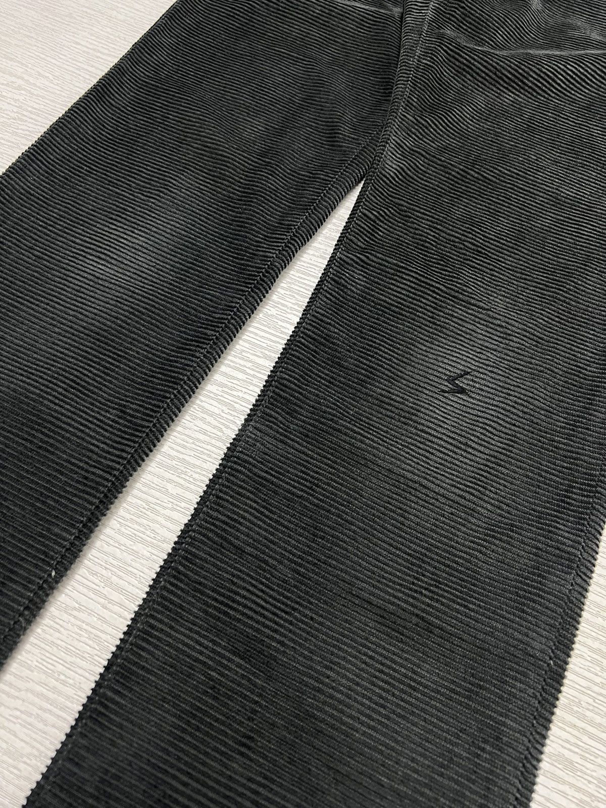 Jun Takahashi Undercover - F/W 05’ - Arts&Crafts Horizontal Corduroy Pants Size US 30 / EU 46 - 5 Thumbnail