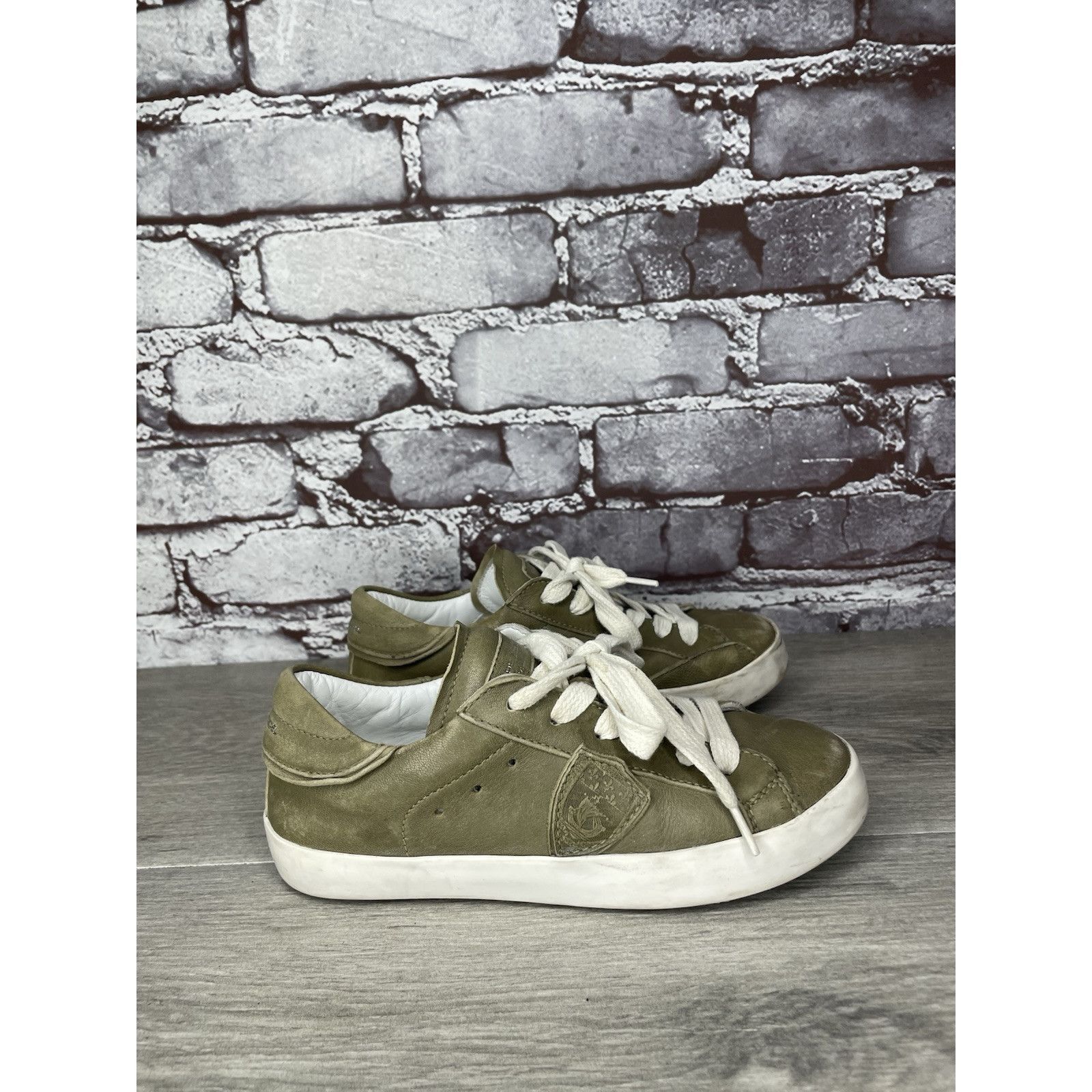 Philippe Model Philippe Model Paris Olive Green Leather Casual Sneakers Jun Size US 12 / IT 42 - 23 Thumbnail