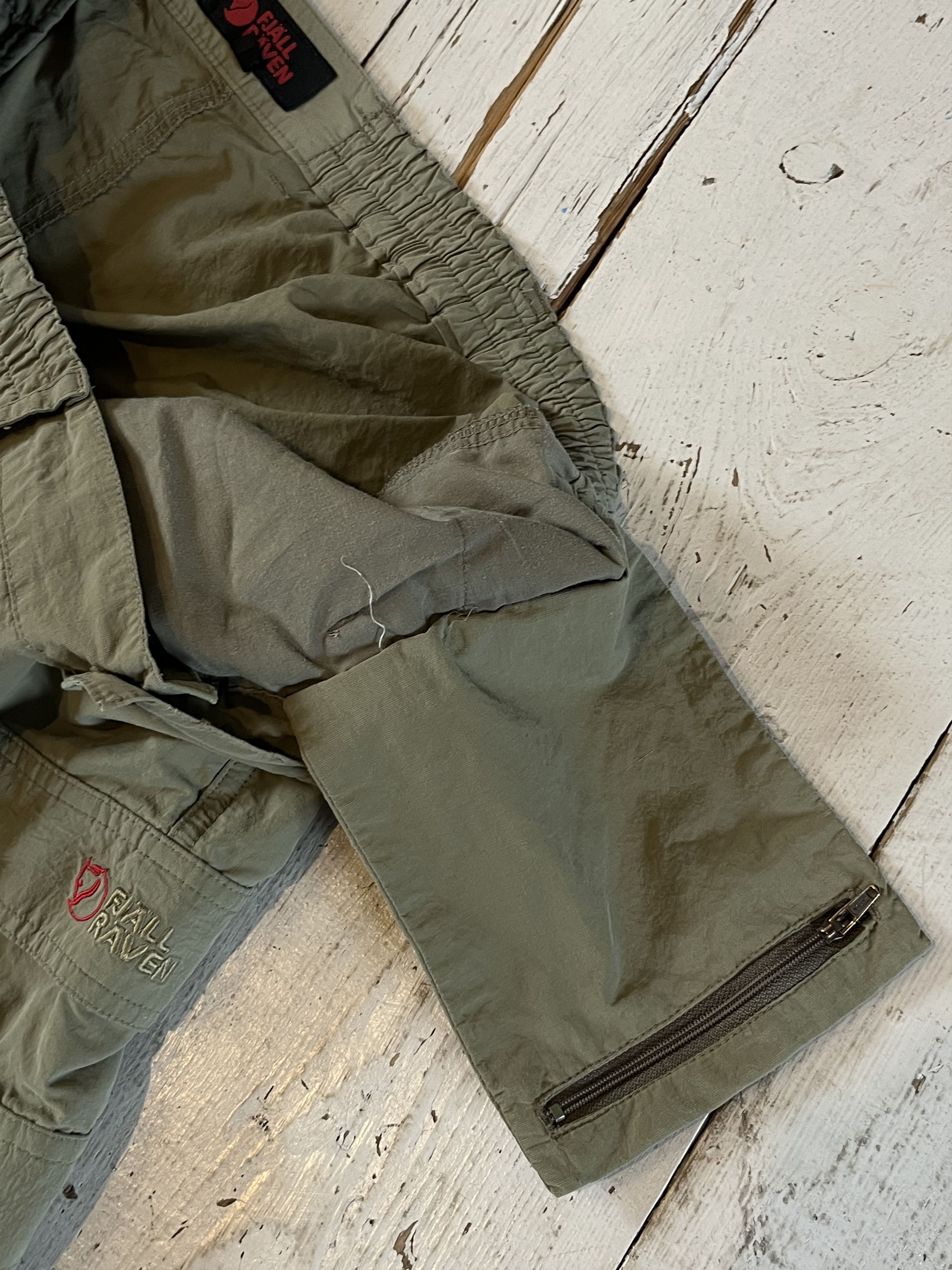 Fjallraven Vintage 90s Fjallraven Cargo Khaki Pants Size US 32 / EU 48 - 9 Thumbnail