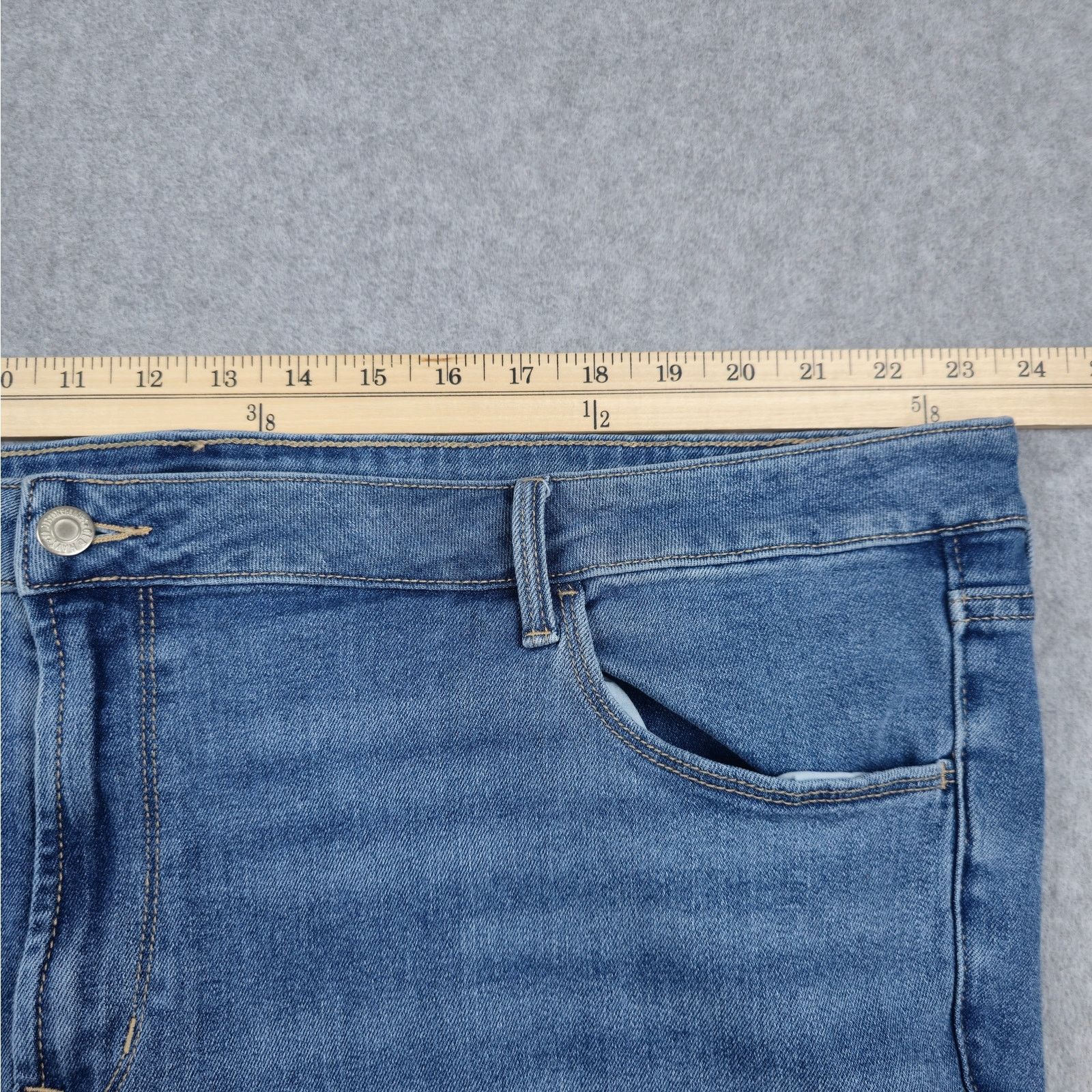 Old Navy Old Navy Womens 24 Mid Rise Wow Boot Cut Jeans Size 42" / US 20 - 12 Thumbnail