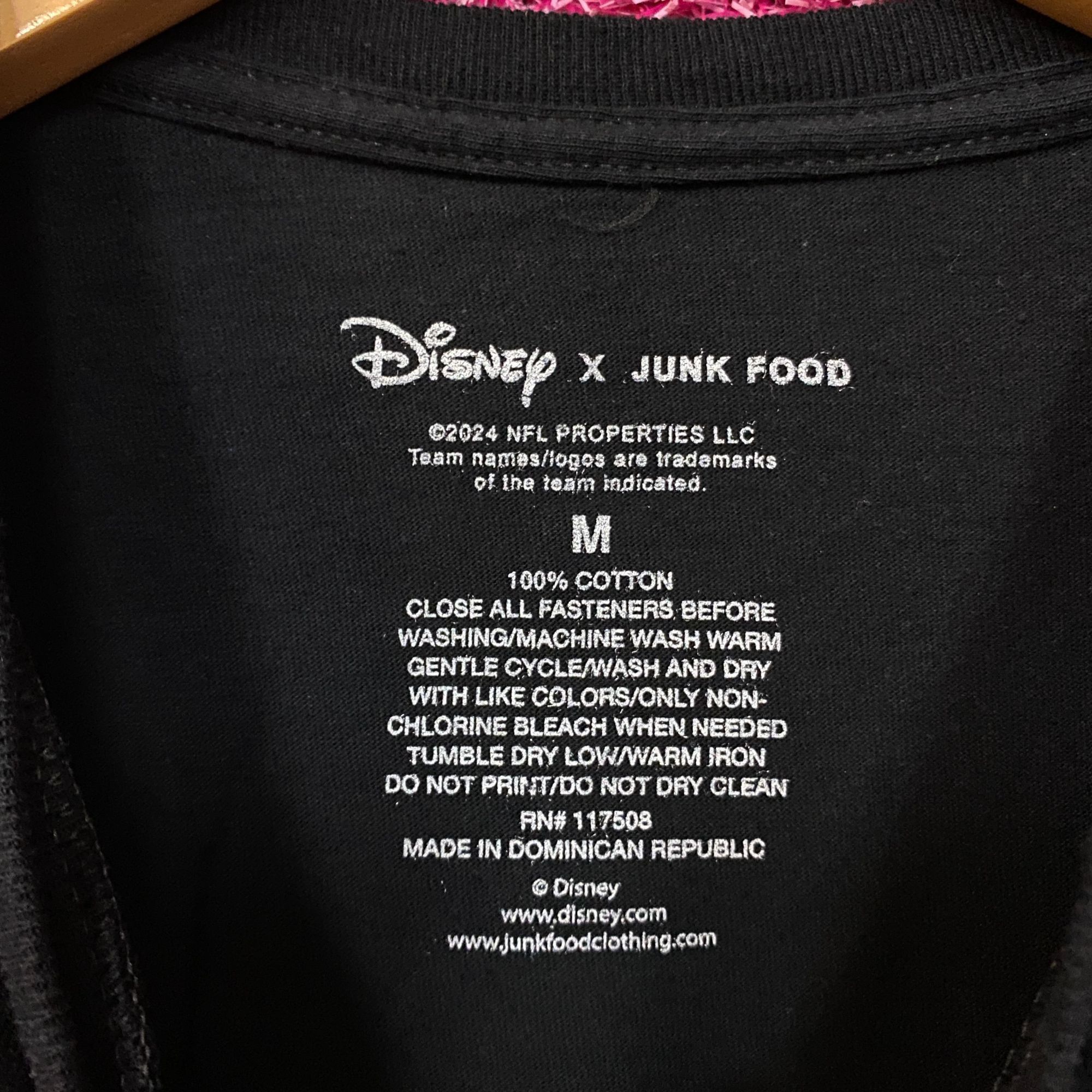 Junk Food Junk Food x NFL Disney Mickey Mouse Kick Back New York Jets Size US M / EU 48-50 / 2 - 5 Thumbnail