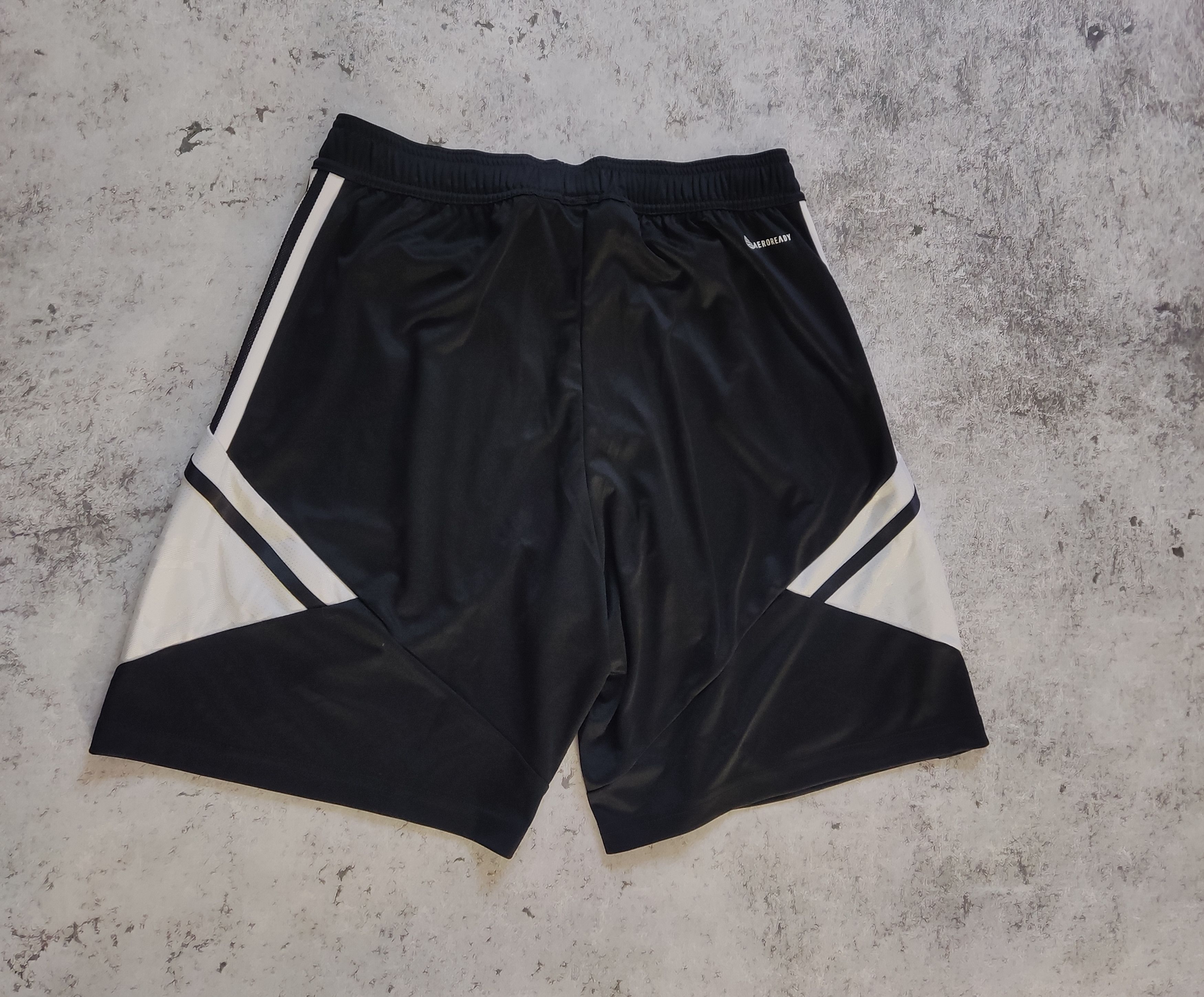 Adidas 1. FC Union Berlin FOOTBALL SHORTS ADIDAS MEN H21259 SIZE M Size US 32 / EU 48 - 9 Thumbnail