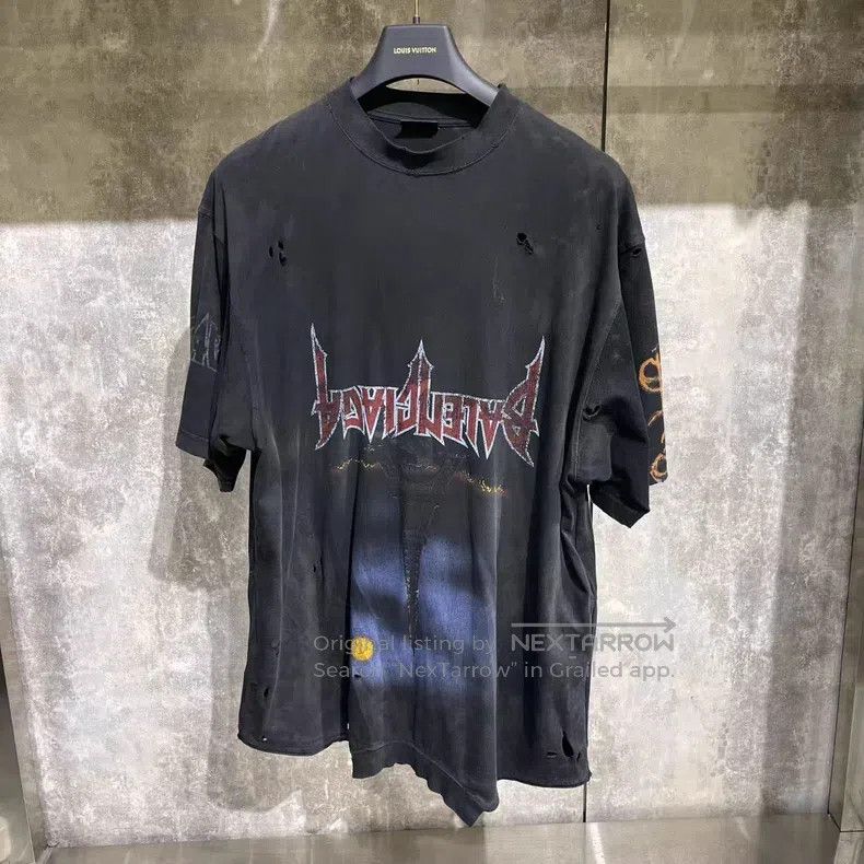 Balenciaga Balenciaga Inverted Eiffel Tower mud-dyed short-sleeve Size US L / EU 52-54 / 3 - 1 Thumbnail