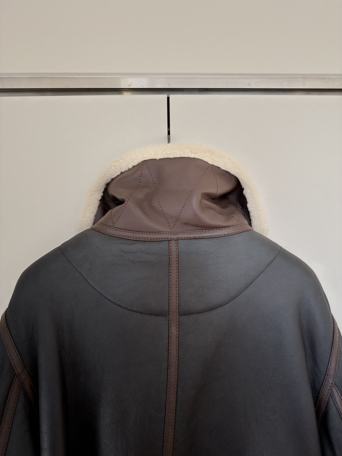 Loewe BNWT Shearling-lined Leather Aviator Jacket Navy Cream 54 Size US XL / EU 56 / 4 - 12 Thumbnail