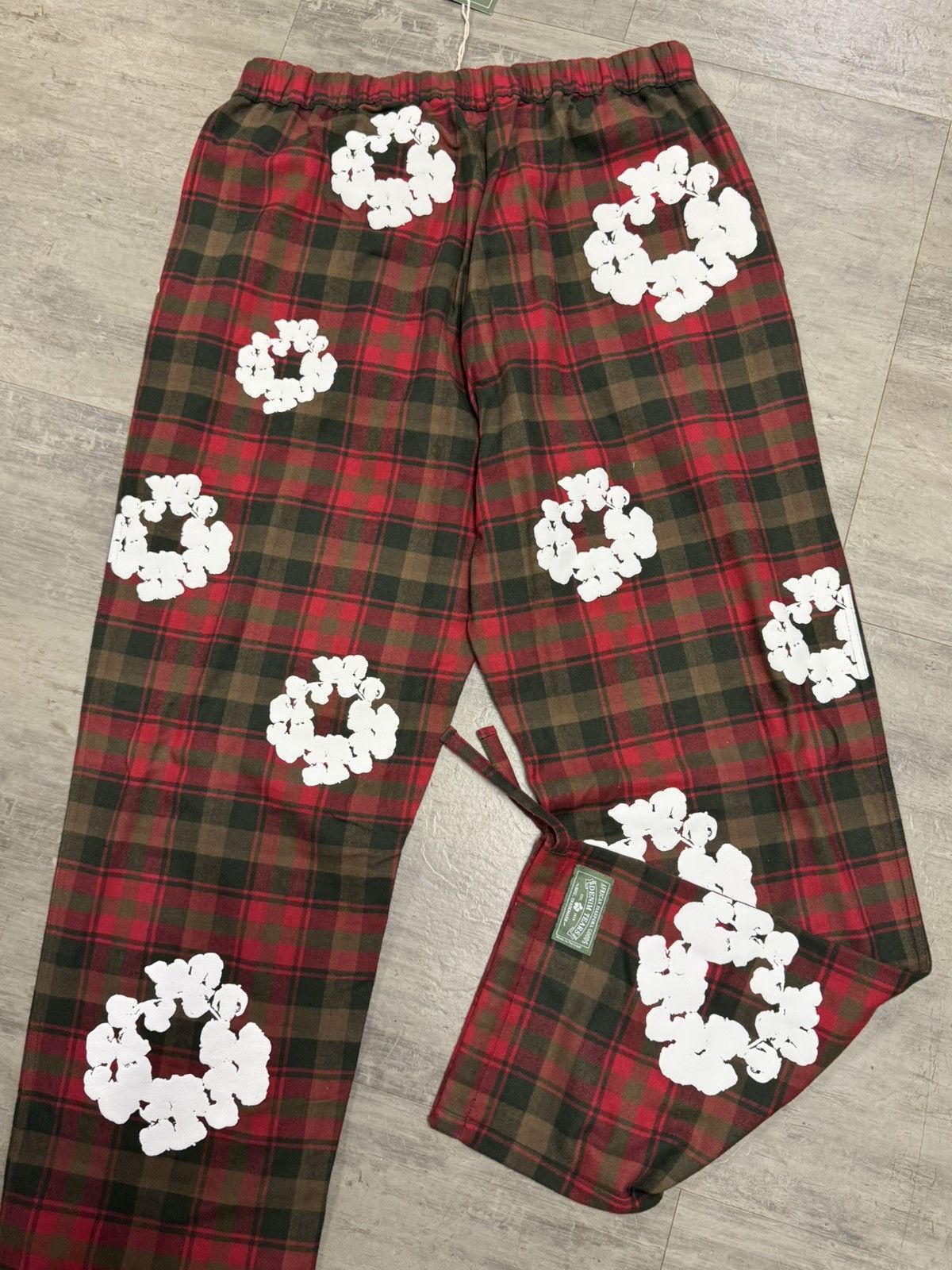 DENIM TEARS Denim Tears Flannel Pajamas size S Size US 32 / EU 48 - 8 Thumbnail