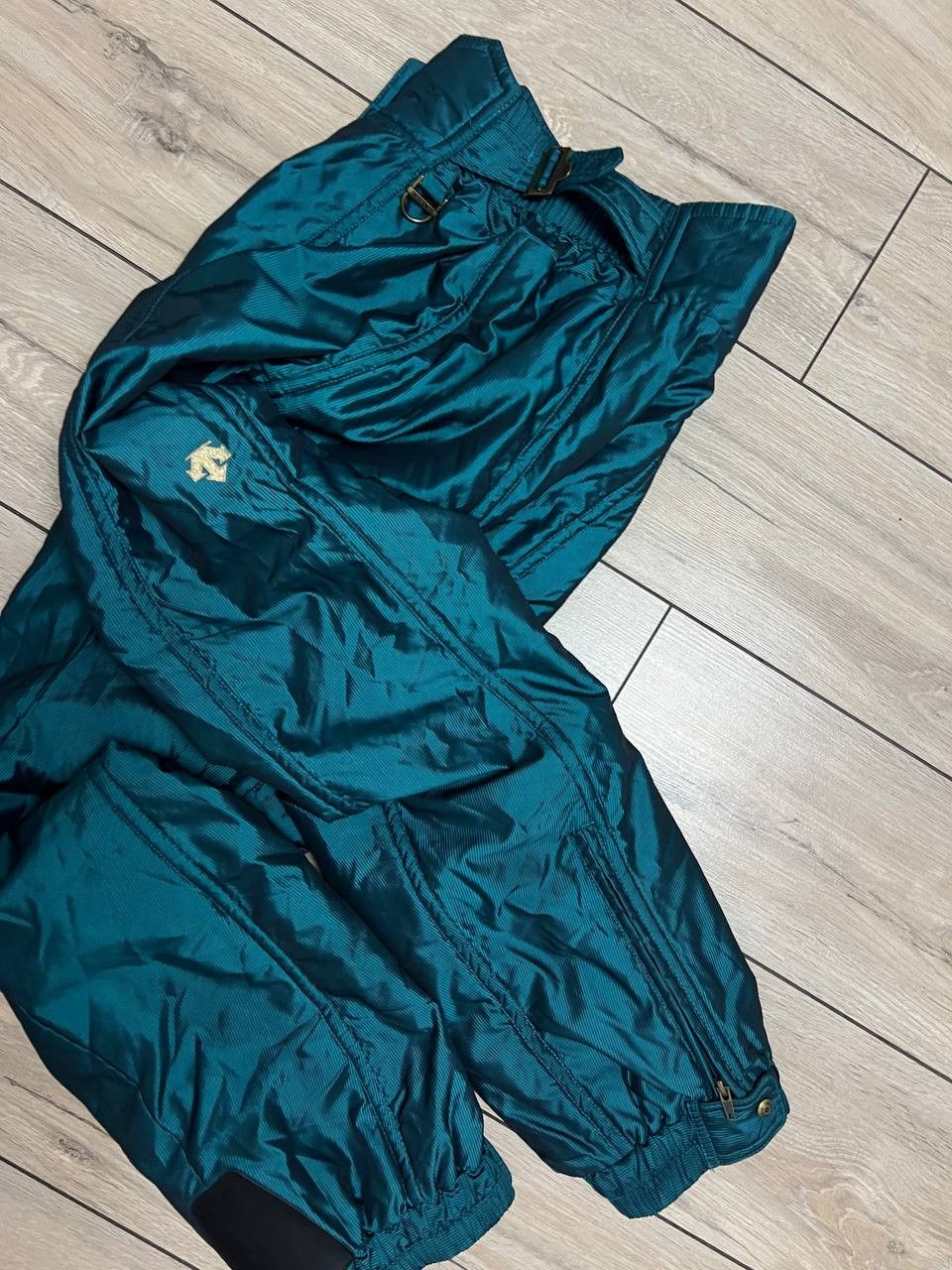 Descente Descente Vintage 2 Piece Ski Suit Jacket US 10 Pants US 8 Size L / US 10 / IT 46 - 18 Thumbnail
