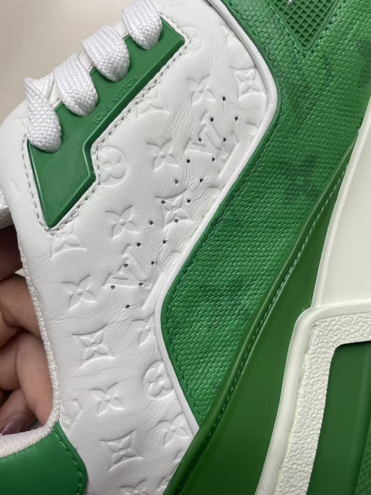 Louis Vuitton Louis Vuitton Trainer #54 Signature White & Green Sneakers Size US 9 / IT 39 - 10 Thumbnail
