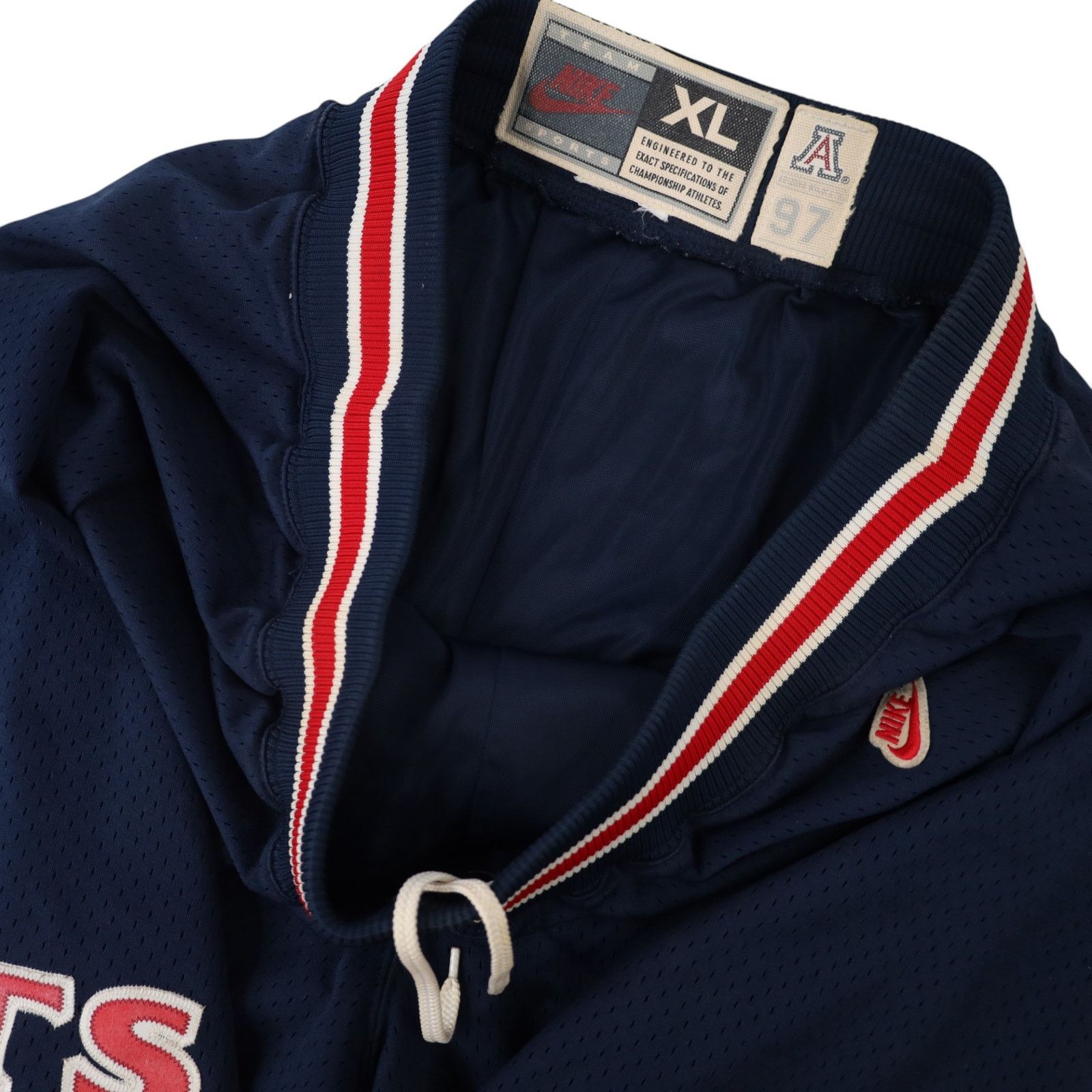 Nike × Vintage Vintage Nike Arizona Wildcats All Sewn Basketball Short Size US 38 / EU 54 - 5 Thumbnail