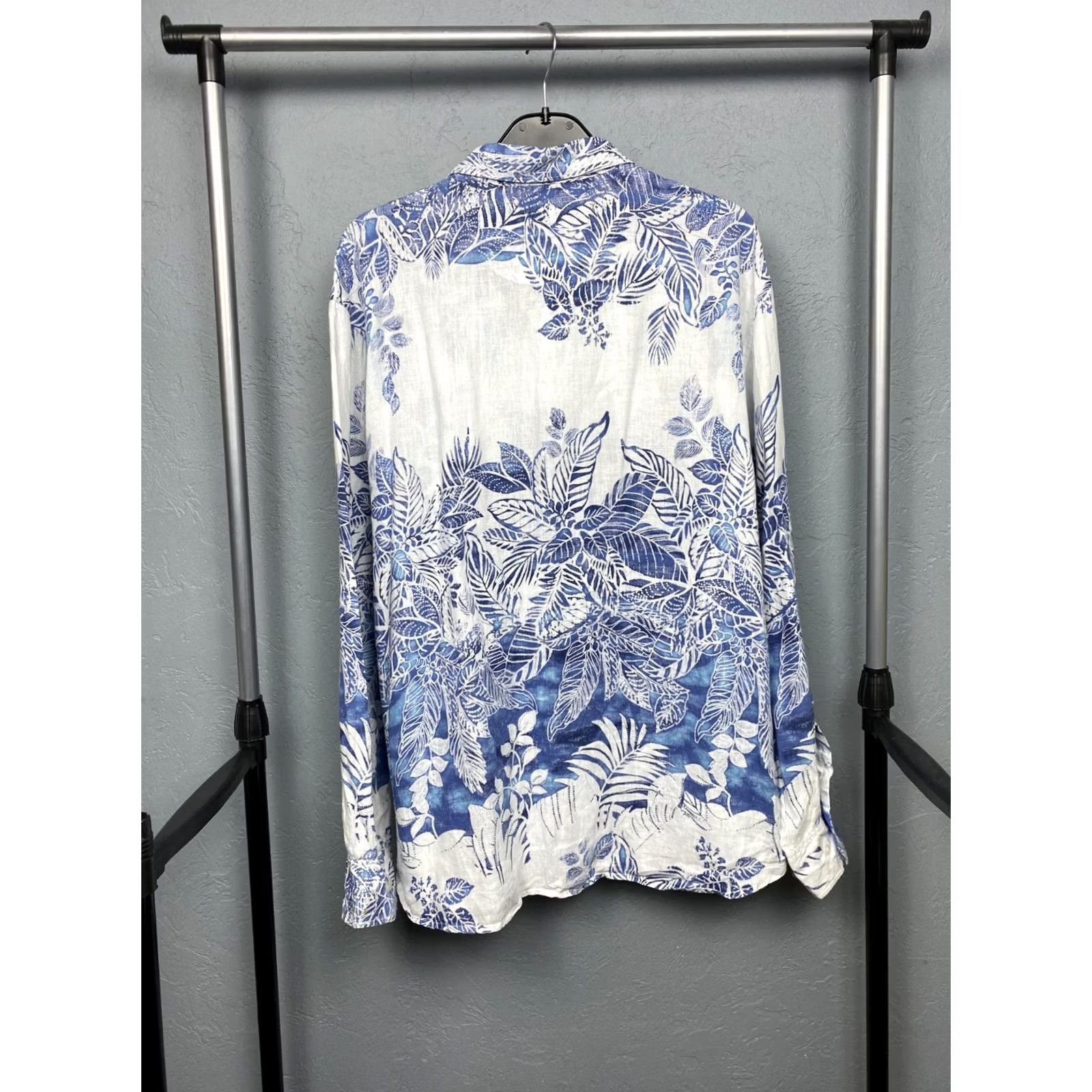 Tommy Bahama Tommy Bahama Linen Hawaiian Shirt Mens L Shirt Floral Pattern Long Sleeve Button-Up Blue Multicolor Old School Hawaiian Theme Mens Size L Size US L / EU 52-54 / 3 - 7 Thumbnail