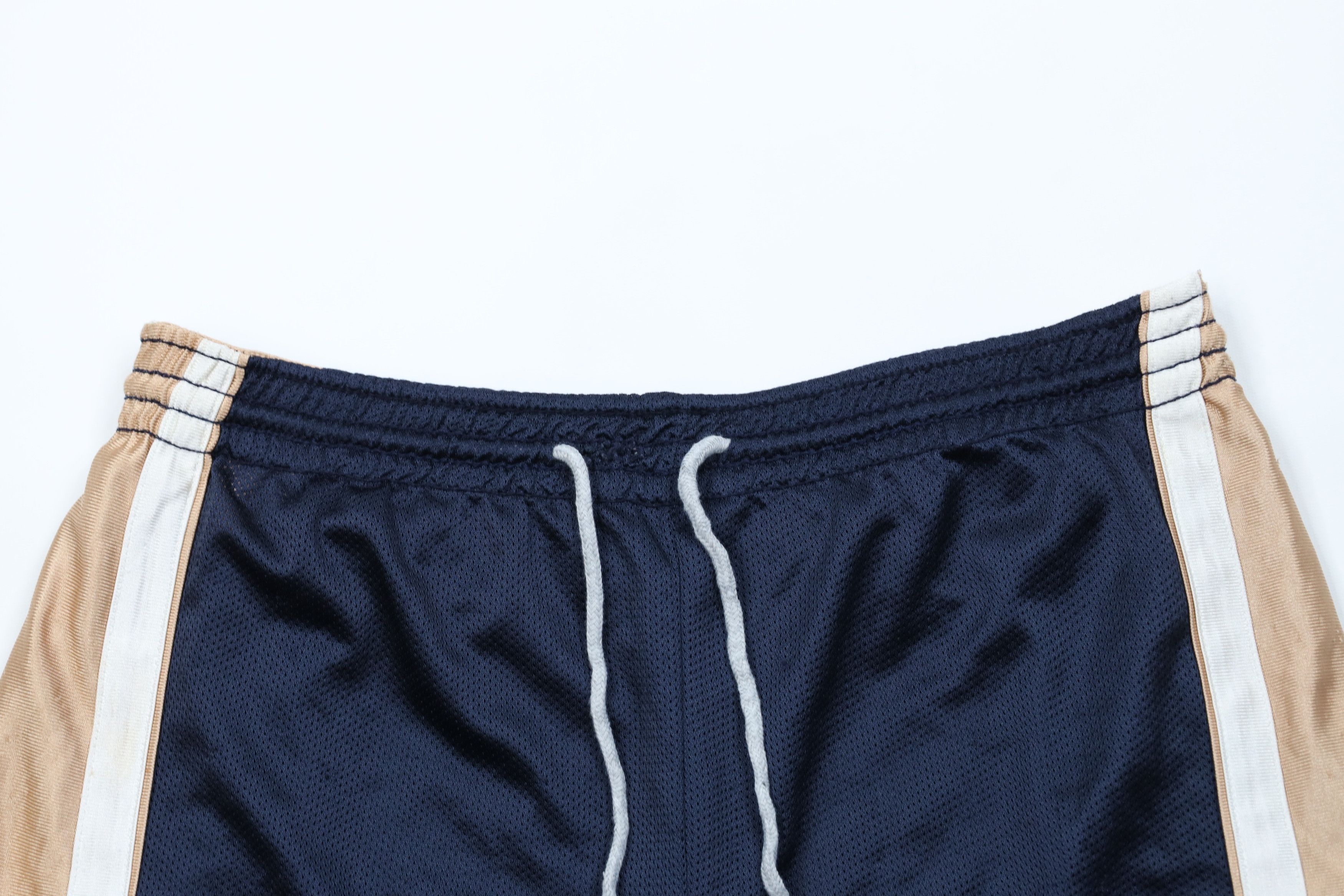 Vintage Vintage 90s Streetwear Reversible Above Knee Gym Shorts Size US 34 / EU 50 - 2 Thumbnail