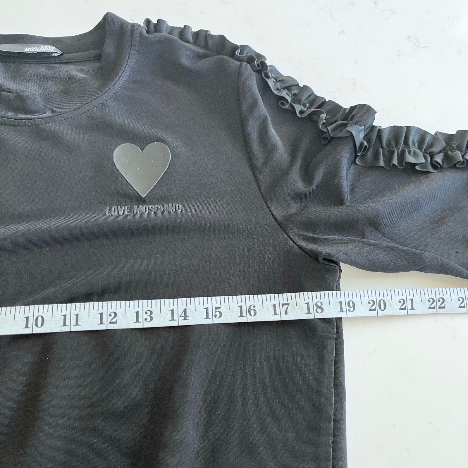 Love Moschino Love Moschino Black Ruffled Heart Logo Crewneck Crop Top Size M / US 6-8 / IT 42-44 - 6 Thumbnail