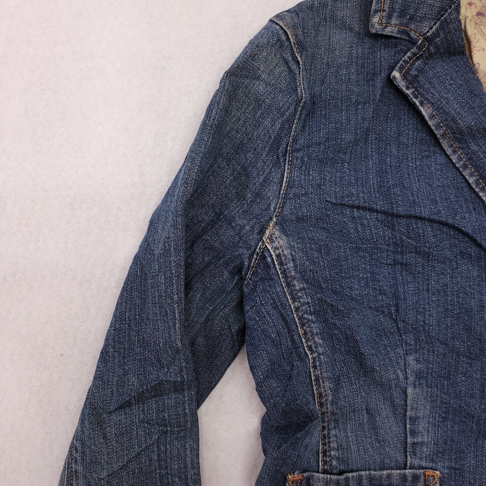 Gap Gap Button Long Sleeve Denim Jean Jacket Womens Size 4 Blue Size S / US 4 / IT 40 - 3 Thumbnail