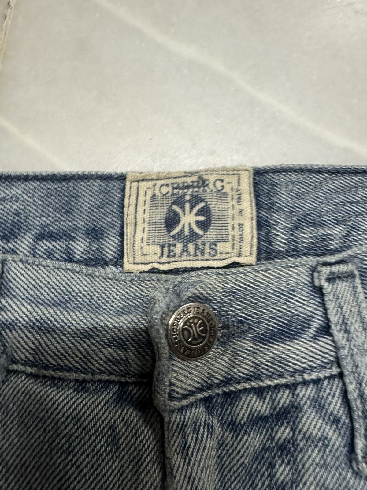Iceberg 💥BAGGY💥90s WIDE ICEBERG MADE ITALY GRUNGE WASHED JEANS Size US 29 - 9 Thumbnail