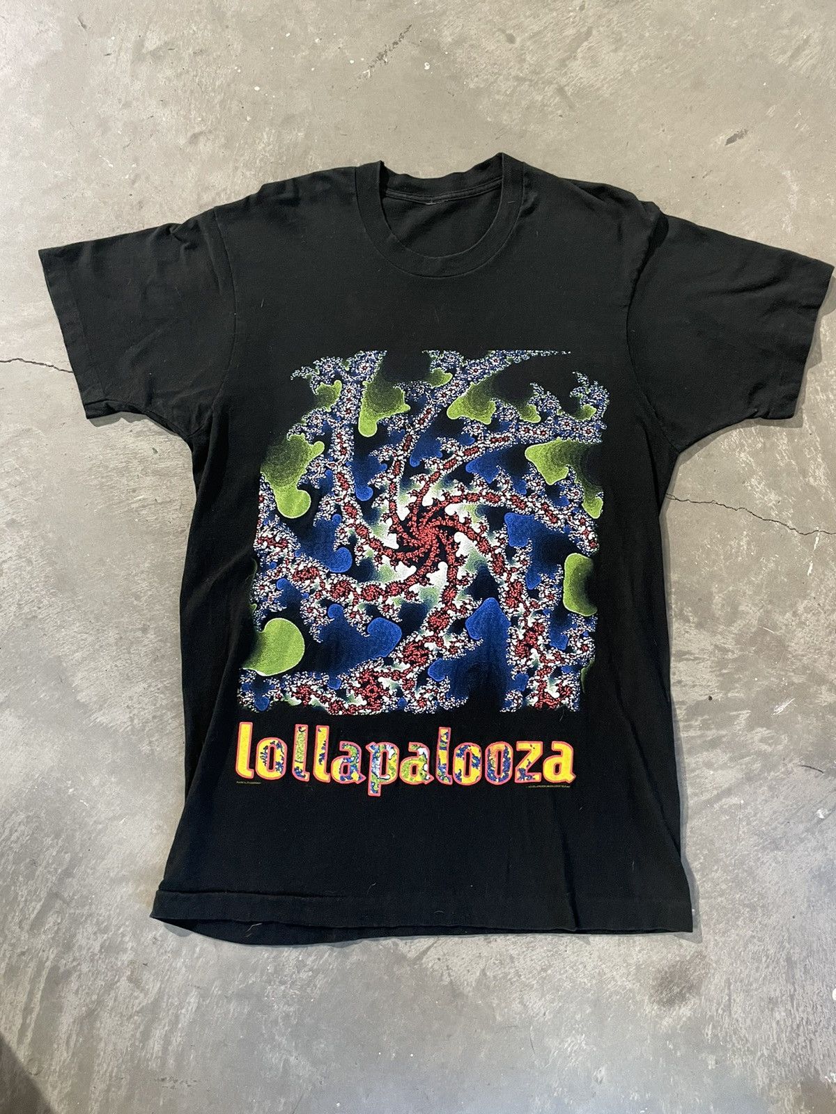 XL * vtg 90s 1993 Lollapalooza tour t shirt * primus alice in chains
