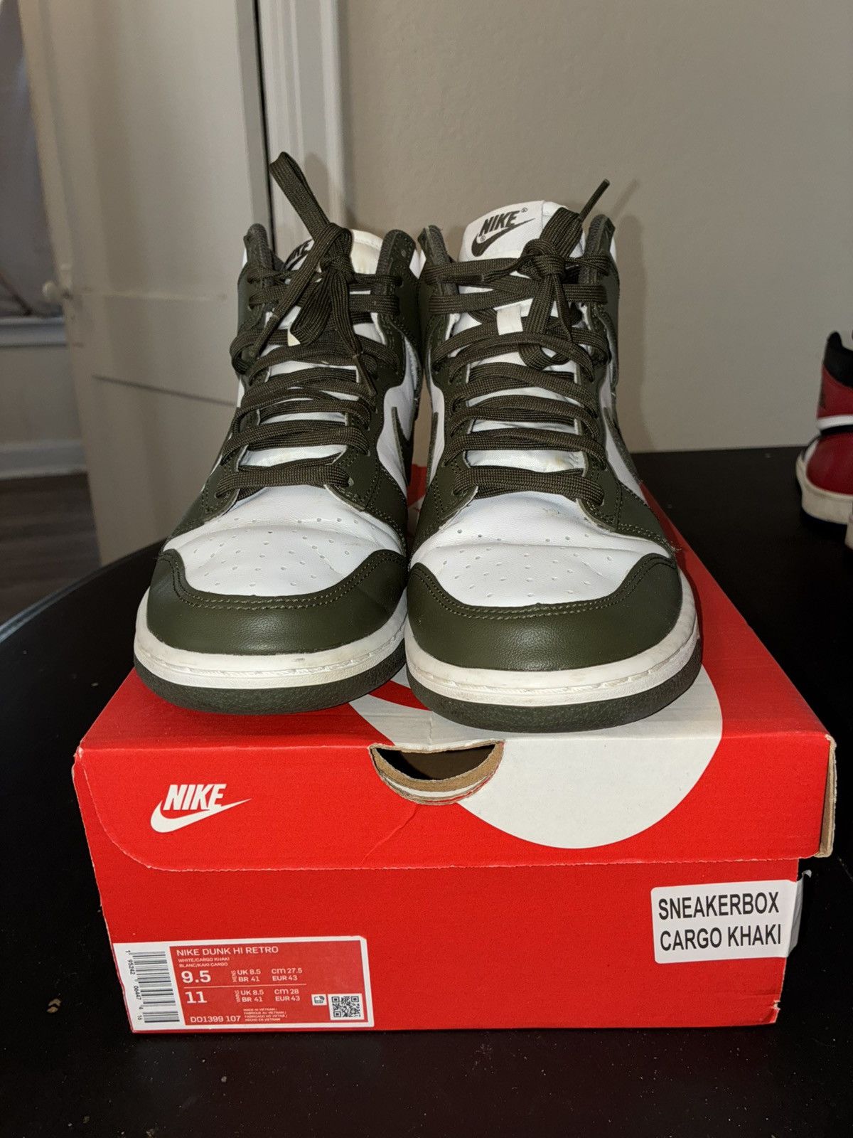 Nike Nike khaki dunks Size US 9.5 / EU 42-43 - 1 Thumbnail