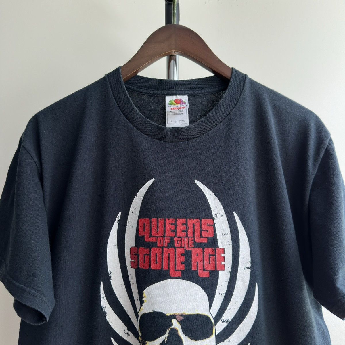 Band Tees Vintage 2000s Queens of the Stone Age Band Promo Tee Size US L / EU 52-54 / 3 - 2 Thumbnail