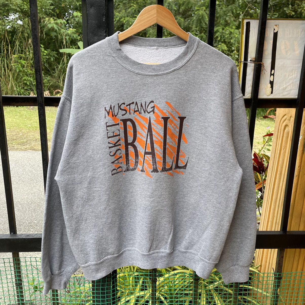 Vintage 🔥Vintage 90s Mustang Basket Ball Big Spellout Sweatshirts Size US M / EU 48-50 / 2 - 5 Thumbnail
