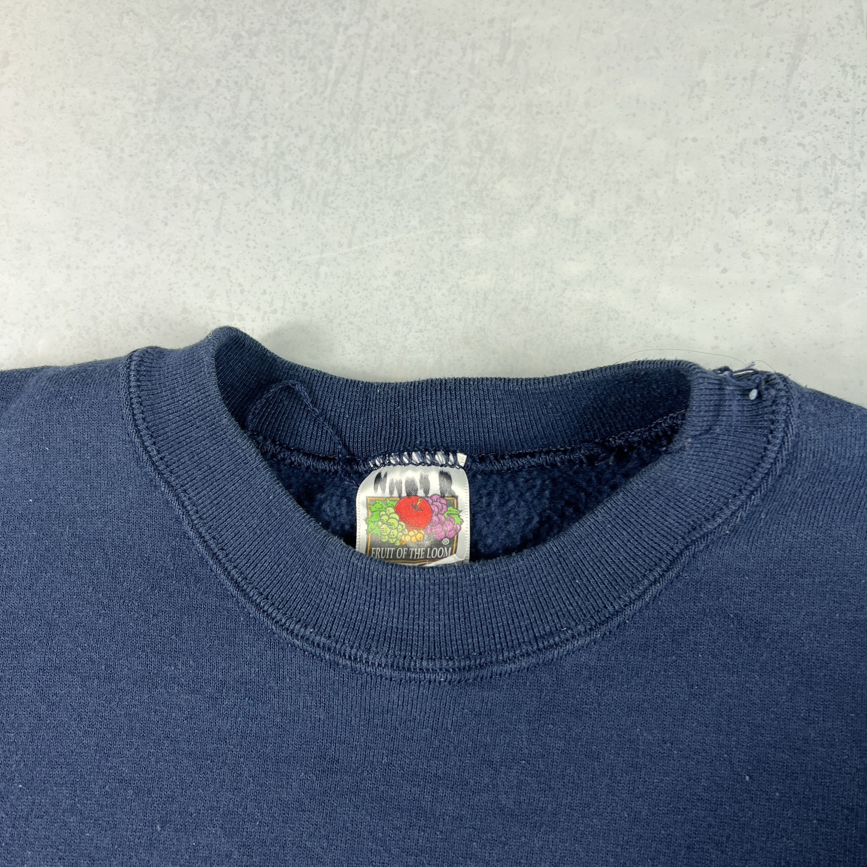 Fruit Of The Loom × MLB × Vintage VTG Cleveland Indians Sweatshirt Faded Embroidered Crewneck Size US L / EU 52-54 / 3 - 7 Thumbnail