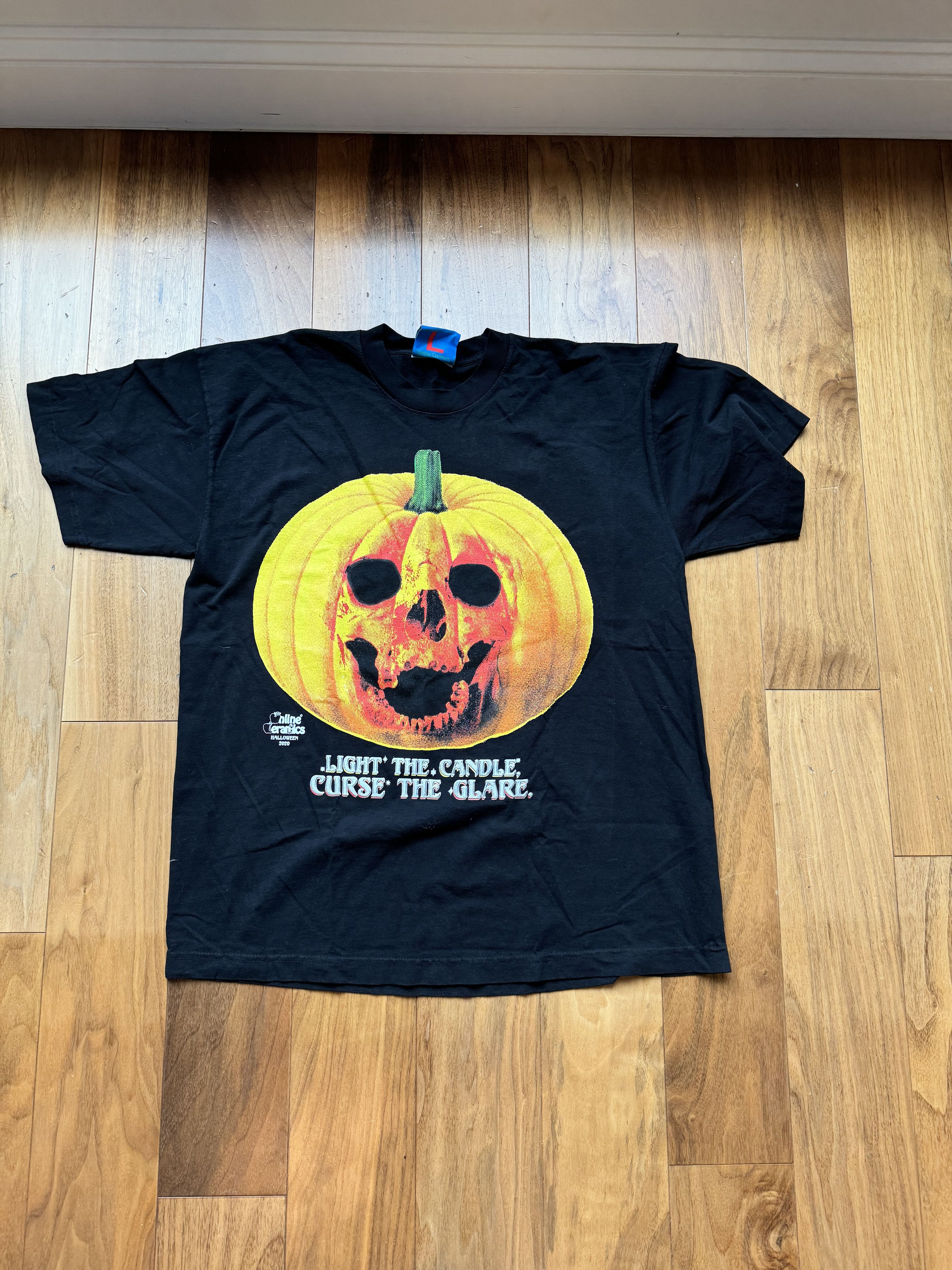 Online Ceramics Online Ceramics "Light The Candle Curse The Glare" T-shirt Size US L / EU 52-54 / 3 - 1 Thumbnail