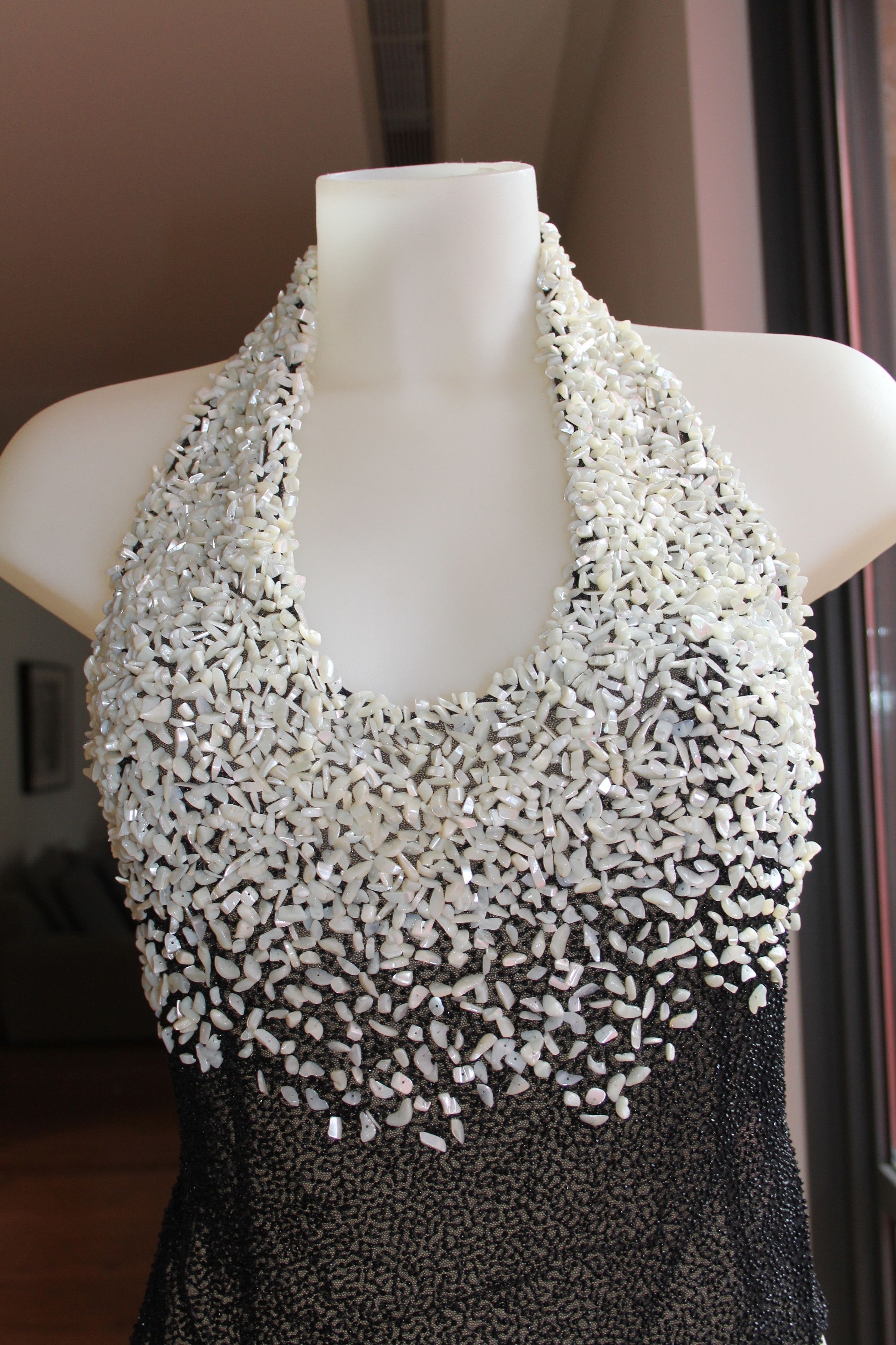 Versace Silk mother-of-pearl beads Halter Top Size S / US 4 / IT 40 - 2 Thumbnail
