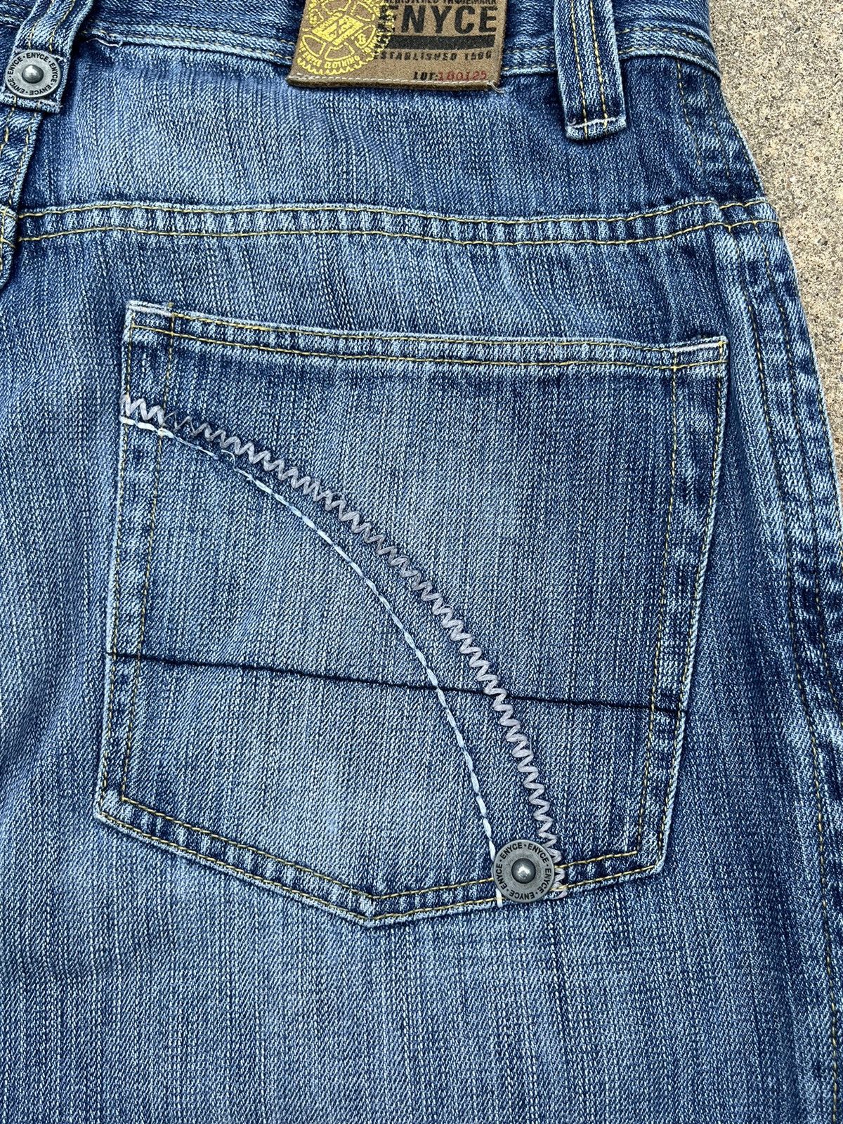 Enyce SICK VINTAGE Y2K ENYCE WASH BAGGY JEANS Size US 34 / EU 50 - 5 Thumbnail
