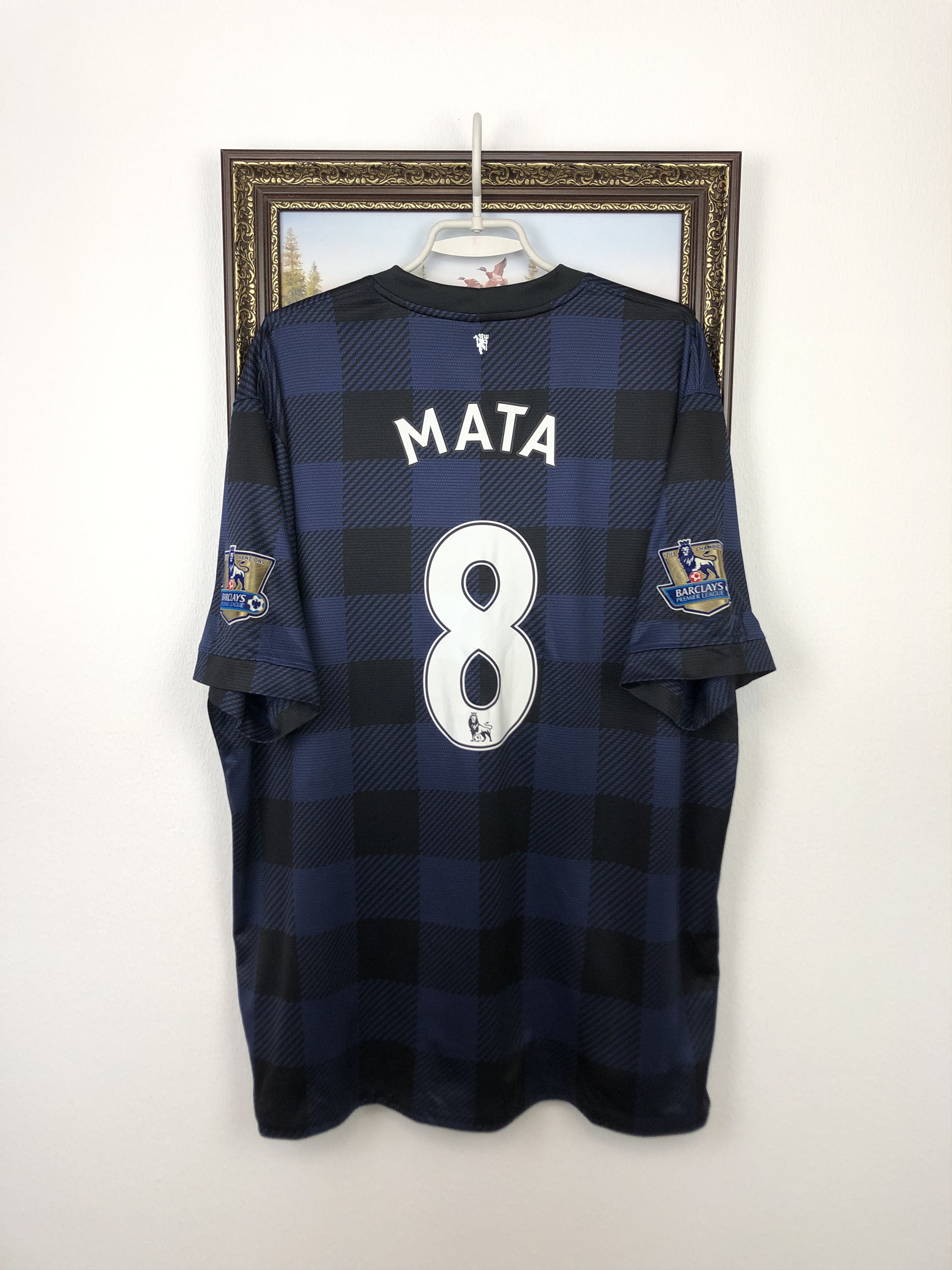 Nike Manchester United football shirt 2013 #8 Mata Nike Tee Size US XXL / EU 58 / 5 - 11 Thumbnail