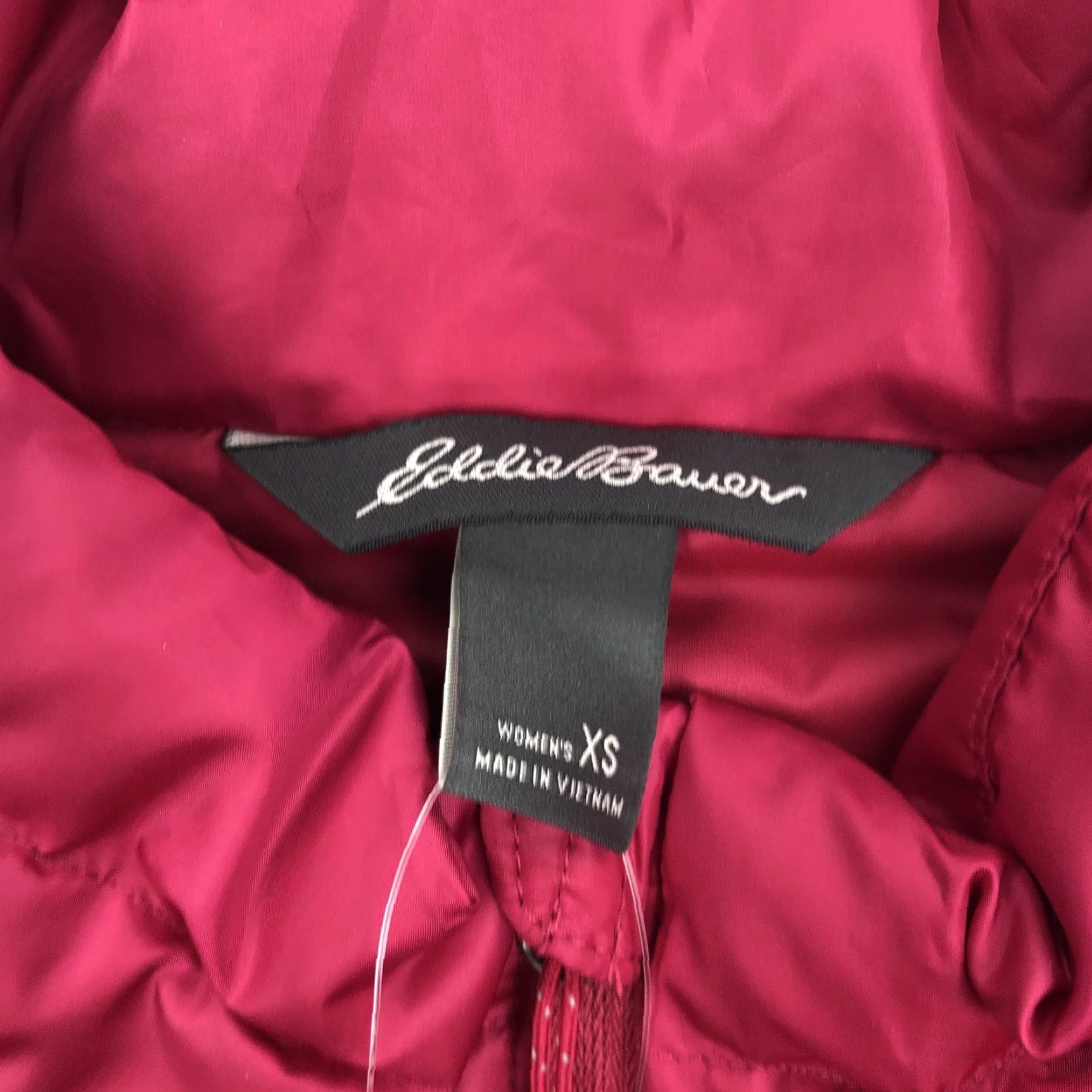 Eddie Bauer Eddie Bauer Women's XS Microlight Down Vest Puffer Quilted Zip Full Zip Magenta 650 Fill Indoor Outdoor Casual Travel Everyday Size XS / US 0-2 / IT 36-38 - 4 Thumbnail