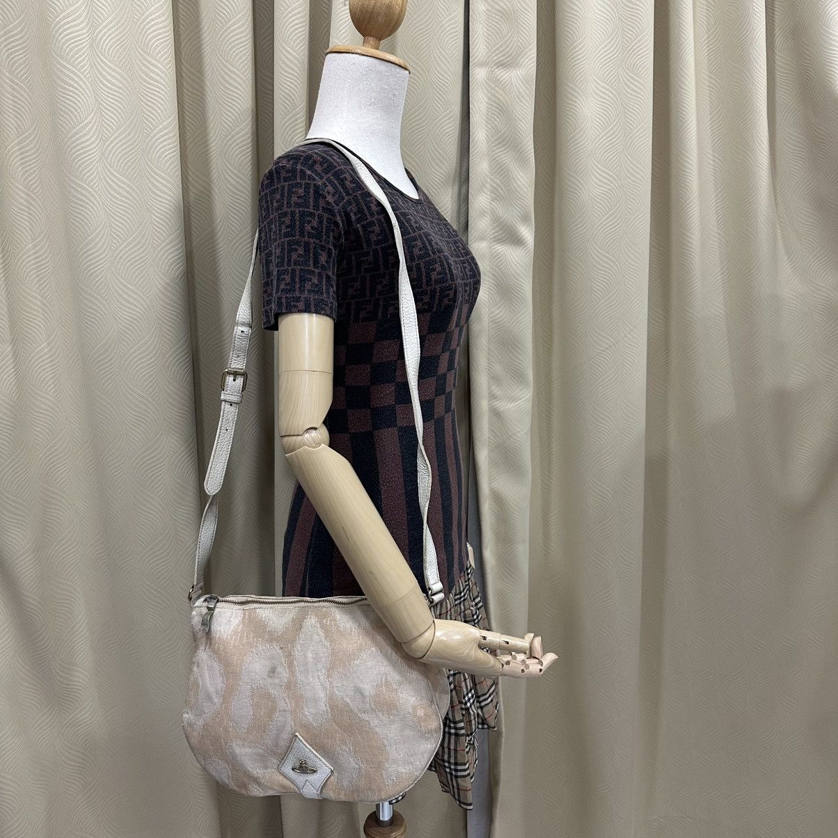 Vivienne Westwood ‼️YES‼️ VINTAGE VIVIENNE WESTWOOD CROSSBODY LIKE SAUMUR BAG Size ONE SIZE - 1 Thumbnail