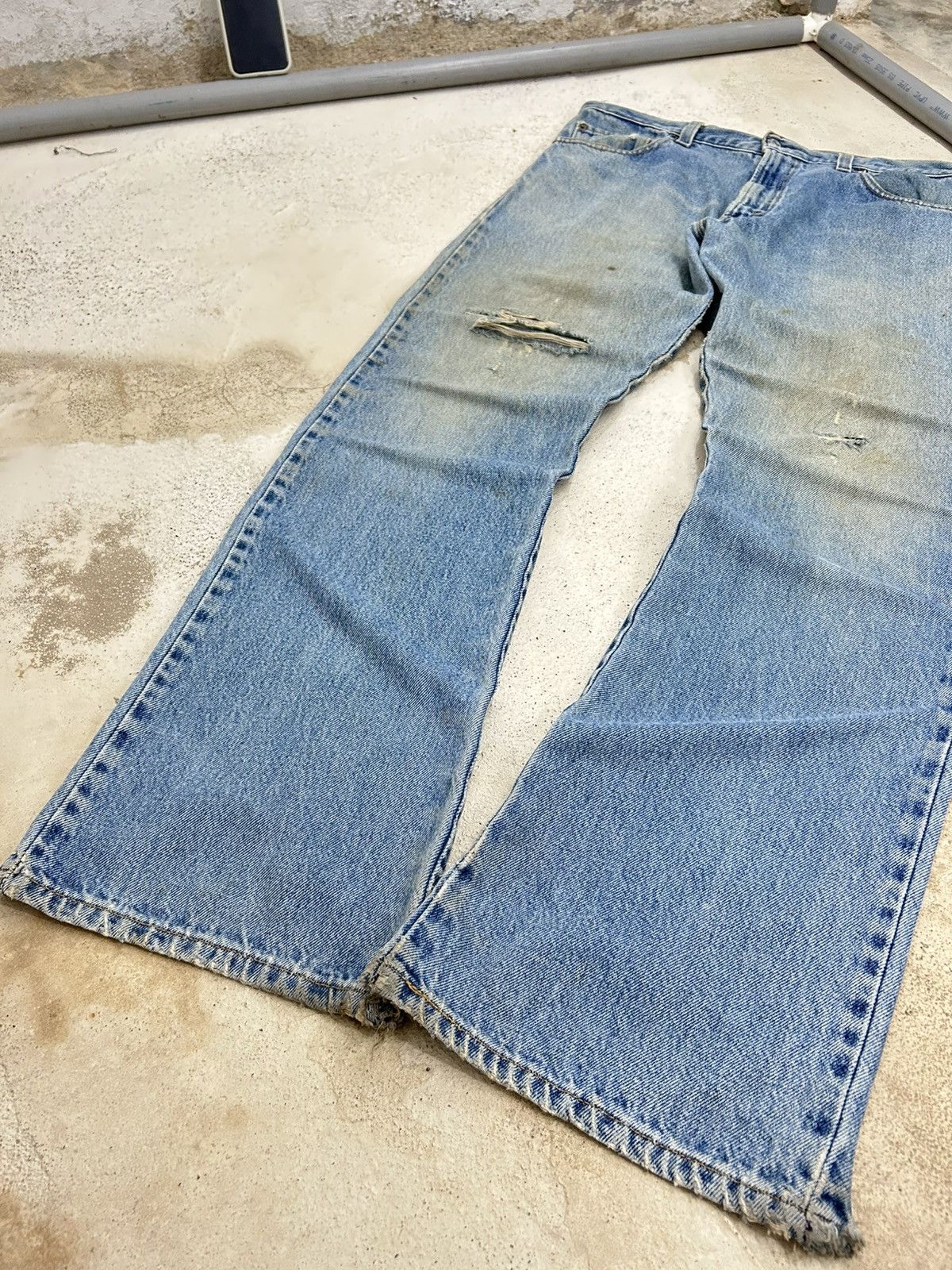 Levi's Vintage Levis 517 Boot Cut Jeans Stonewashed Size US 35 - 3 Thumbnail