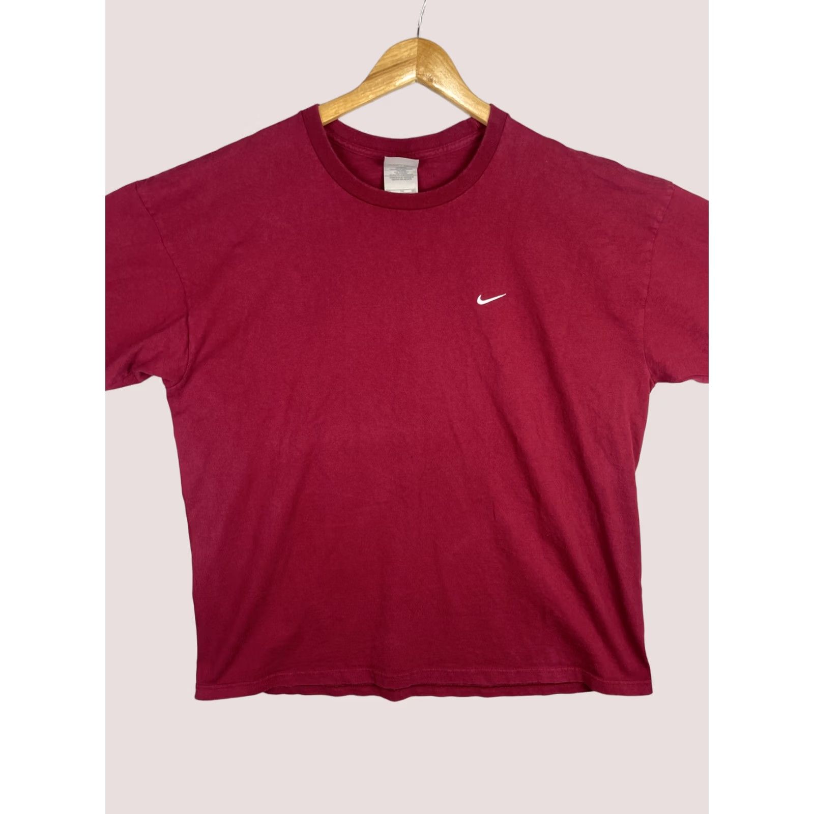 Nike VINTAGE Nike Shirt Mens XL Swoosh Logo Streetwear Adult Y2K Maroon Purple Logo Embroidered Short Sleeve Crew Neck T-Shirt Size US XL / EU 56 / 4 - 1 Thumbnail