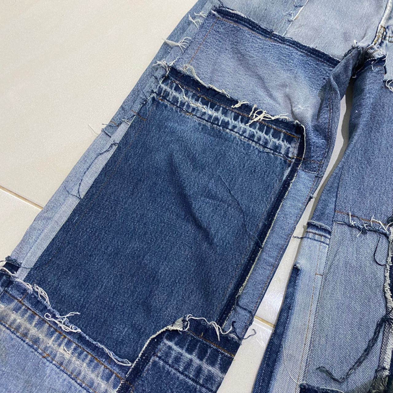 Levi's Vintage Levis 550 Relaxed Fit Patchwork Reworked Denim Size US 33 - 20 Thumbnail