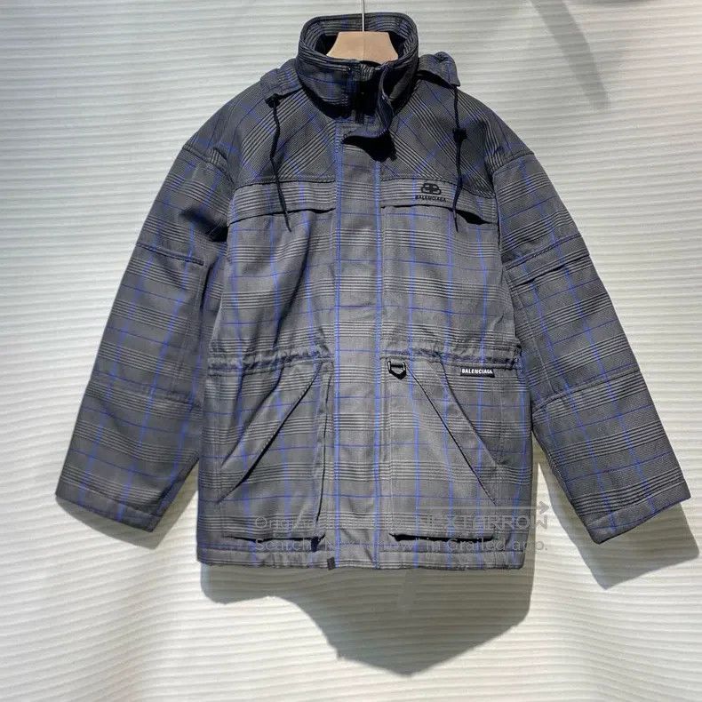 Balenciaga Balenciaga Plaid hooded jacket Size US S / EU 44-46 / 1 - 1 Thumbnail