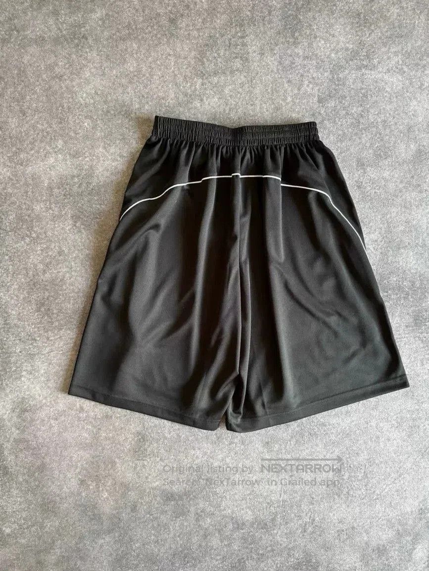 Balenciaga Balenciaga 23FW Man Utd Collaboration Shorts XS. Size US 28 / EU 44 - 2 Thumbnail