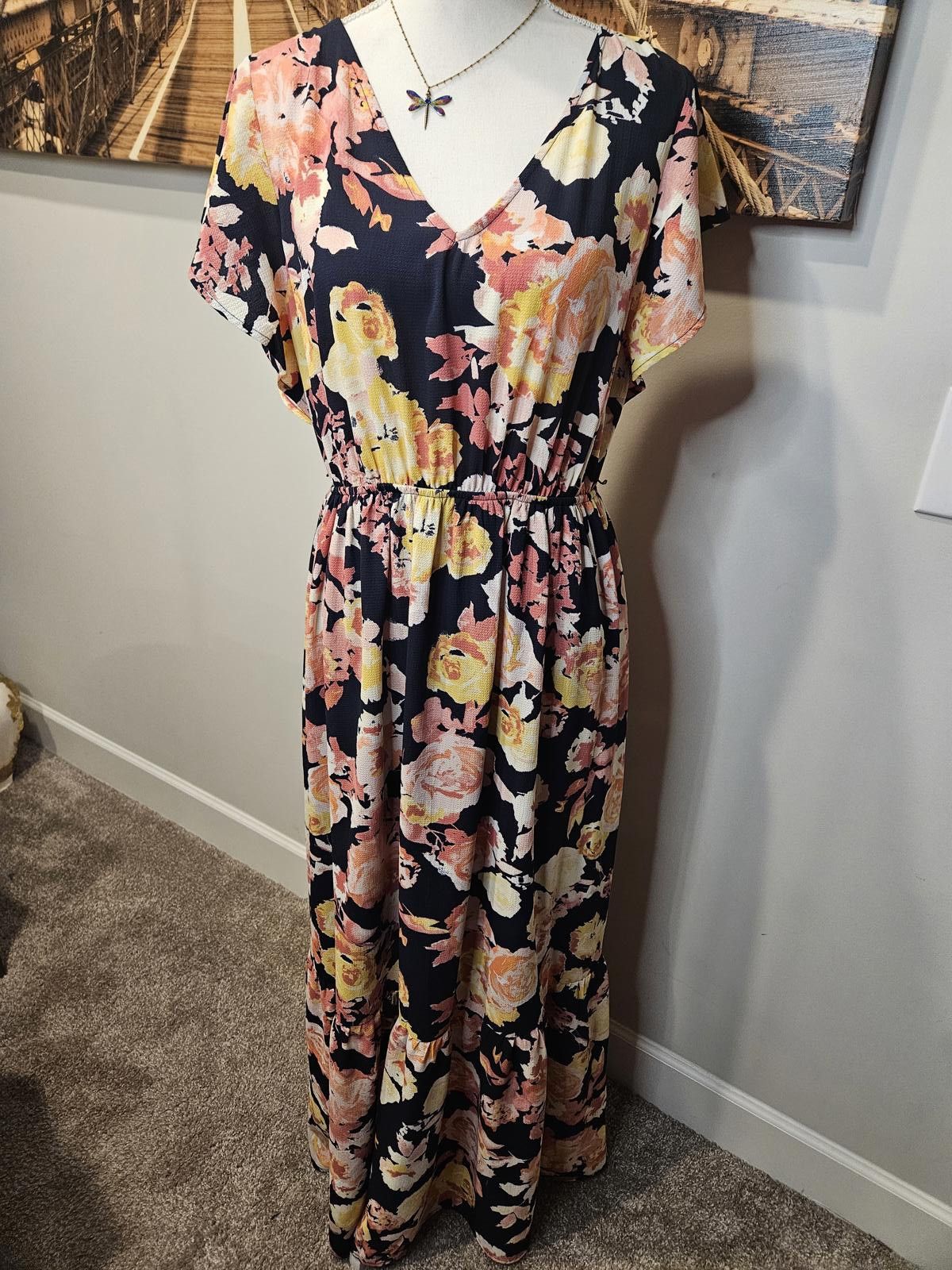 Designer Isabel Maternity Floral Maxi Dress with V-Neck Size M / US 6-8 / IT 42-44 - 1 Thumbnail