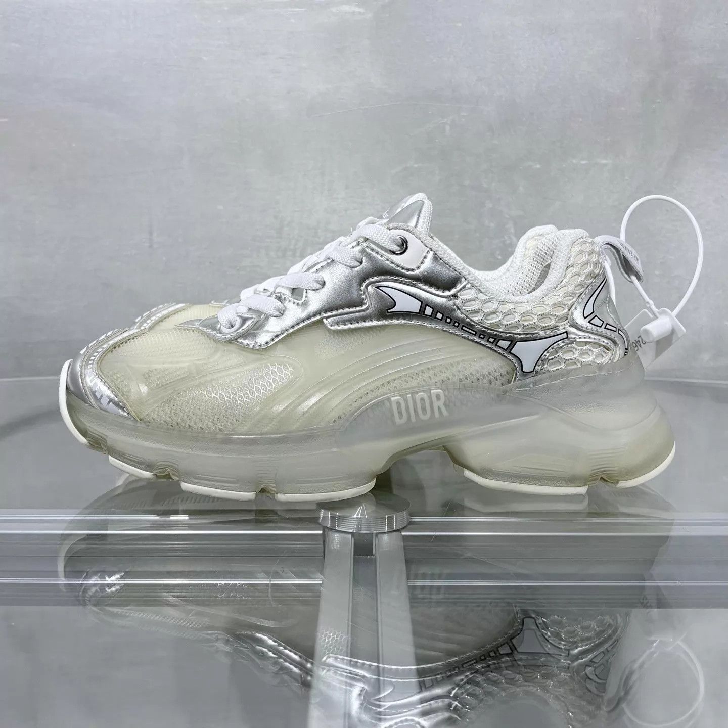 Dior Dior Vibe Silver/White Sneakers 36 Size US 5.5 / IT 35.5 - 3 Thumbnail