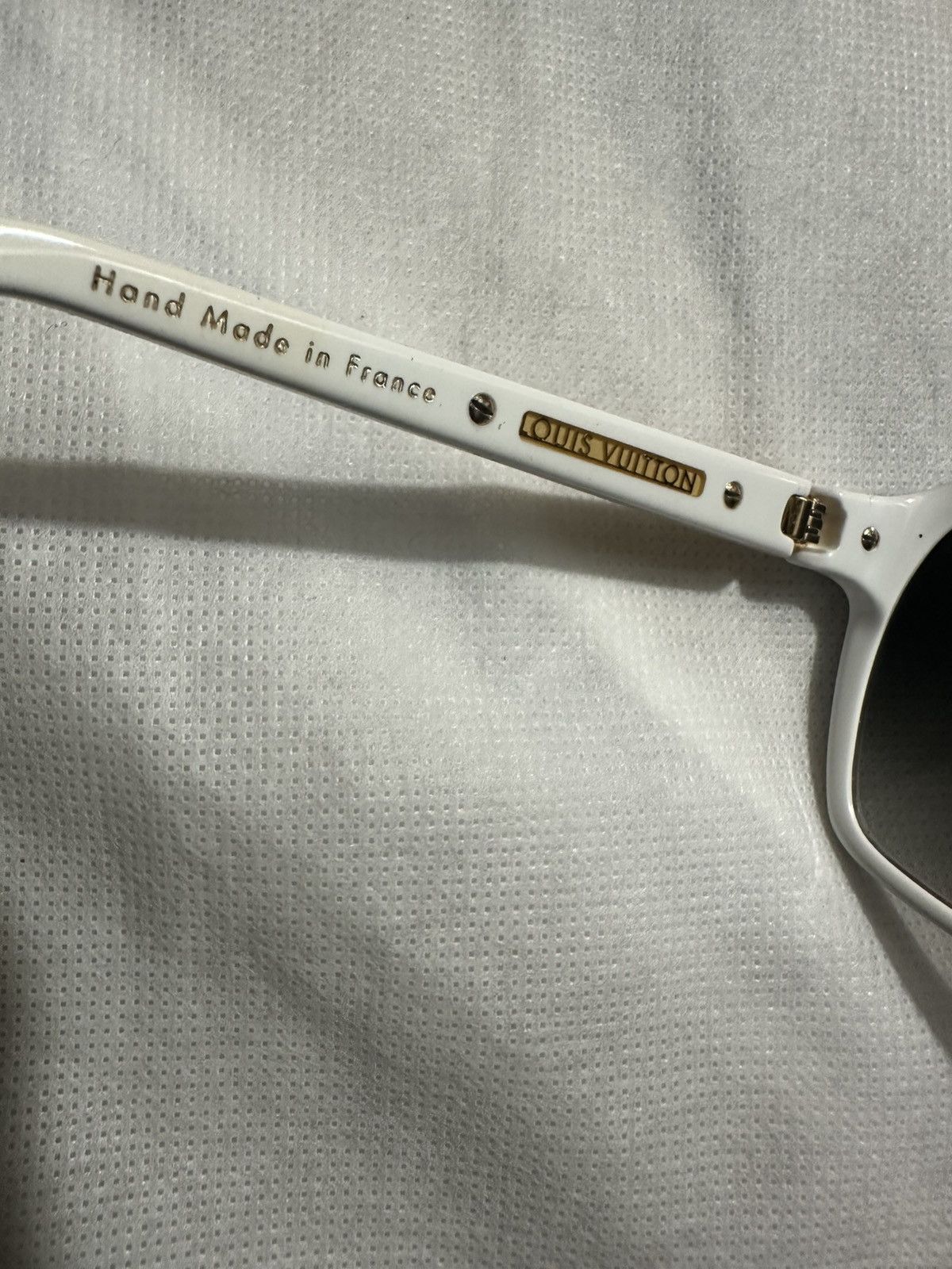 Louis Vuitton Louis Vuitton 2008 Evidence white/gold sunglasses Size ONE SIZE - 7 Thumbnail
