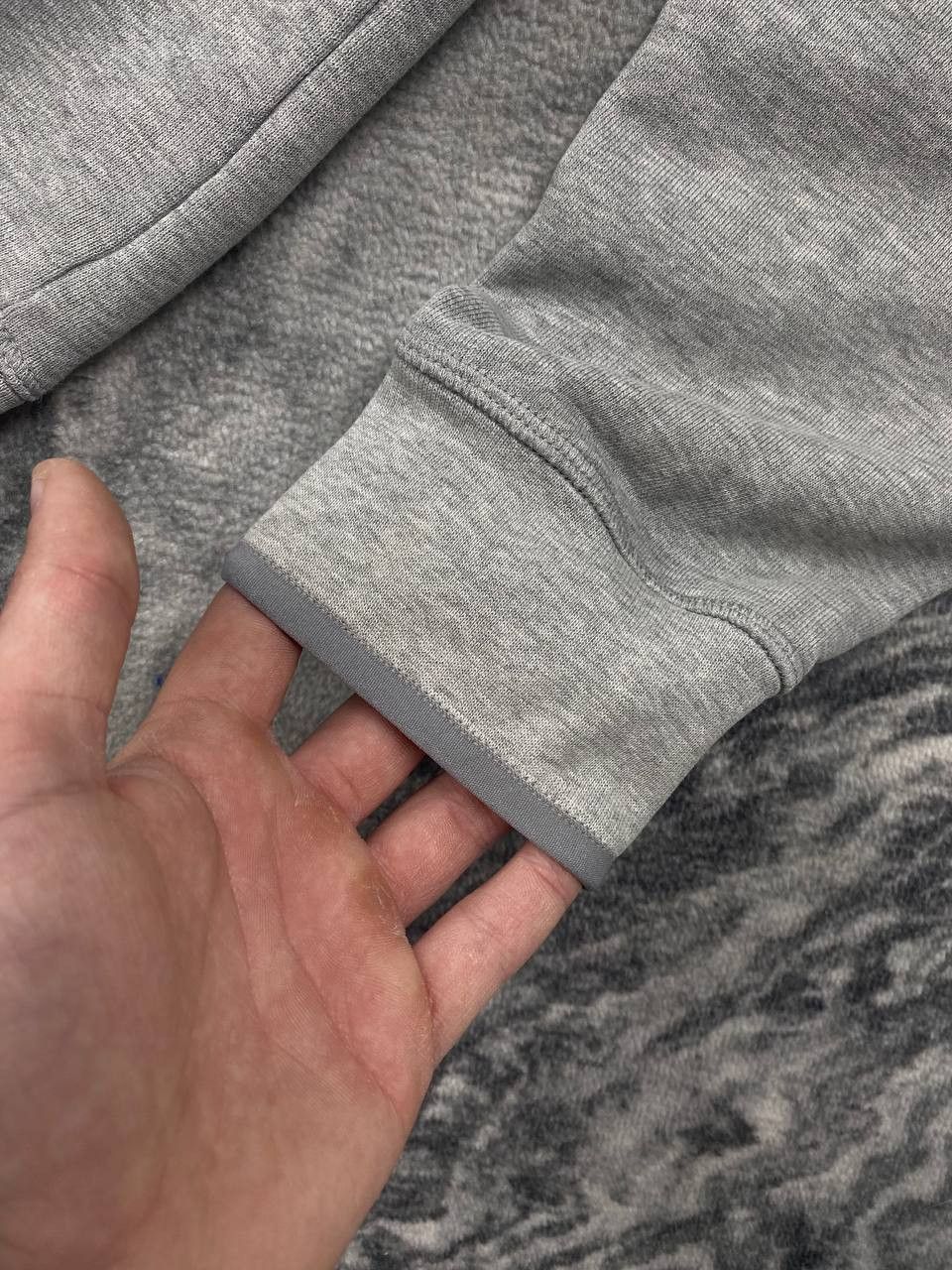 Prada Prada Luna Rossa Sweatshirt Men Size L Gray Size US L / EU 52-54 / 3 - 5 Thumbnail