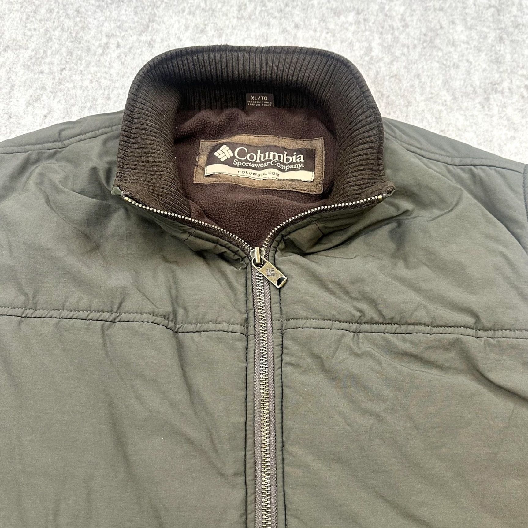 Olive Columbia Mens Hiking Vest XL Olive Full Zip Fleece Lined Outdoors Pockets Insulated Regular Stand-Up Collar Jacket/Coat Style Outdoor, Classic Size US XL / EU 56 / 4 - 3 Thumbnail