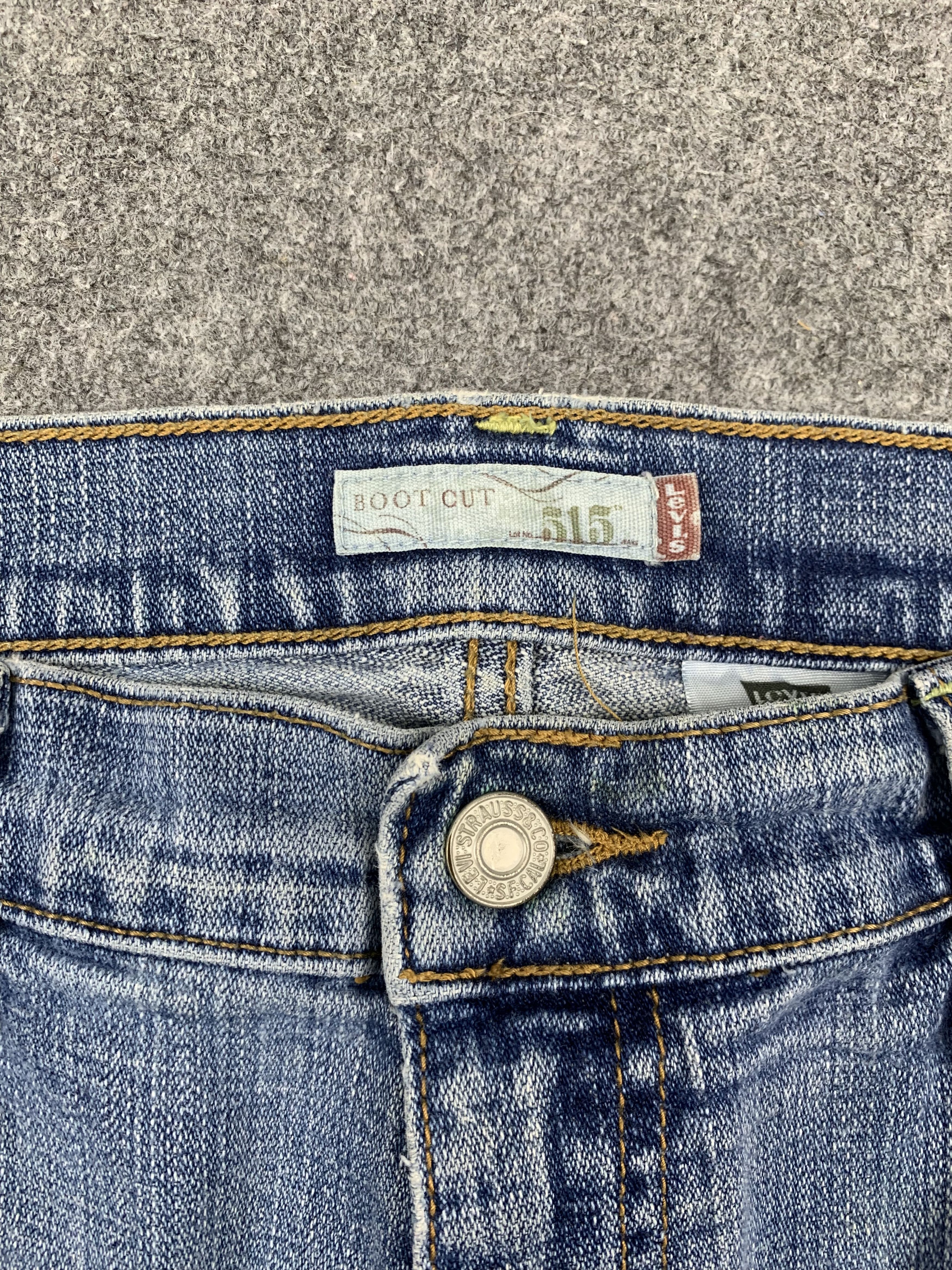 Levi's Vintage Levis 515 Flared Bootcut Jeans DP1738 Size US 35 - 7 Thumbnail