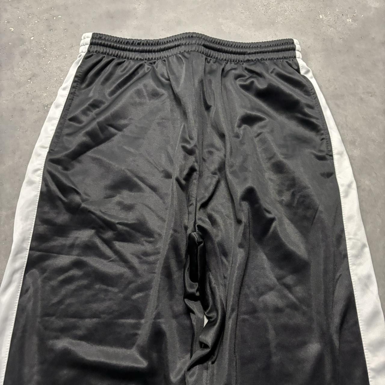 Japanese Brand × Vintage Crazy Vintage Y2K/2000s Baggy Black White Striped Skater Drill Essential Track Pants! Size US 32 / EU 48 - 3 Thumbnail