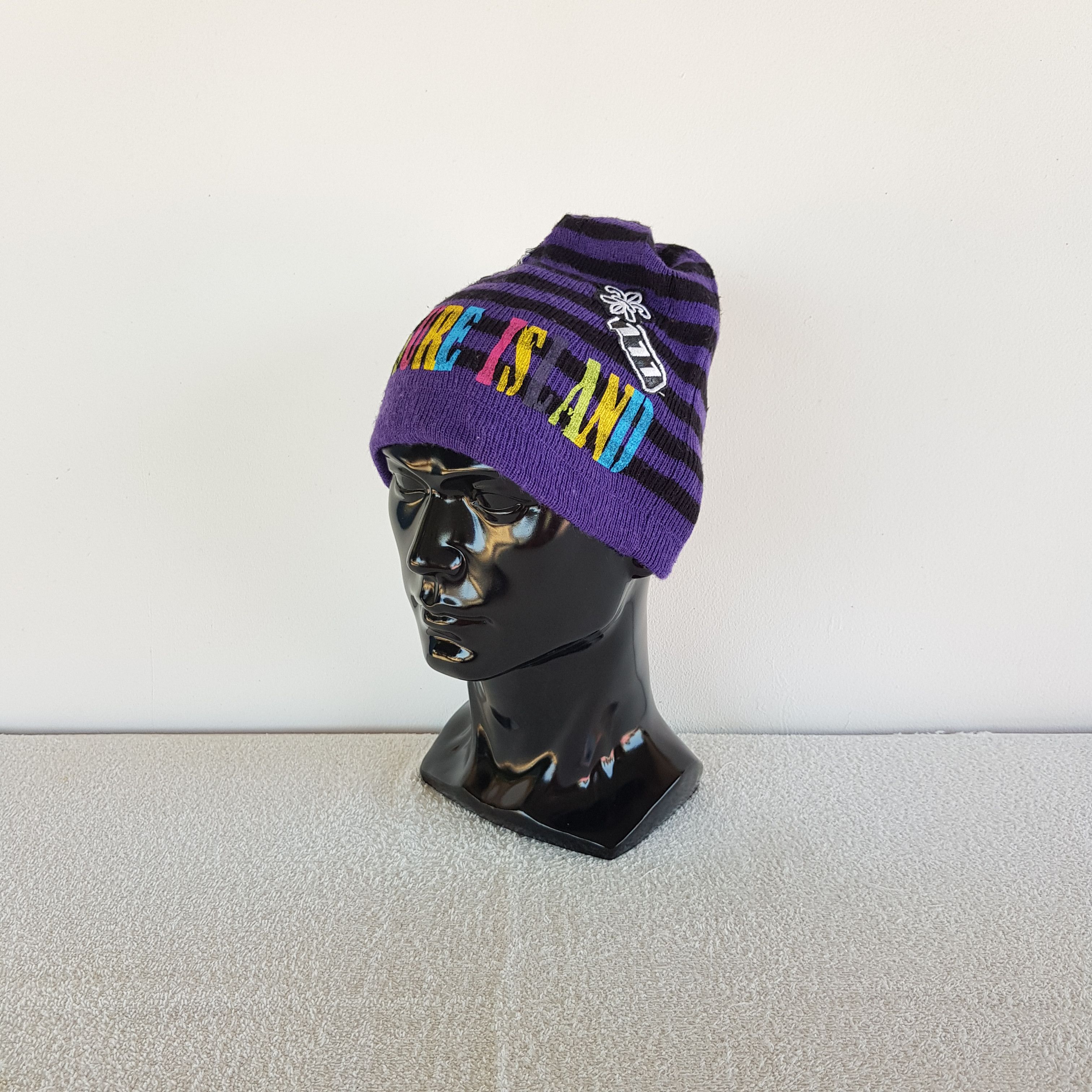 Japanese Brand Vintage Treasure Island Beanie Y2K Skulls Snow Caps Hats Size ONE SIZE - 1 Thumbnail