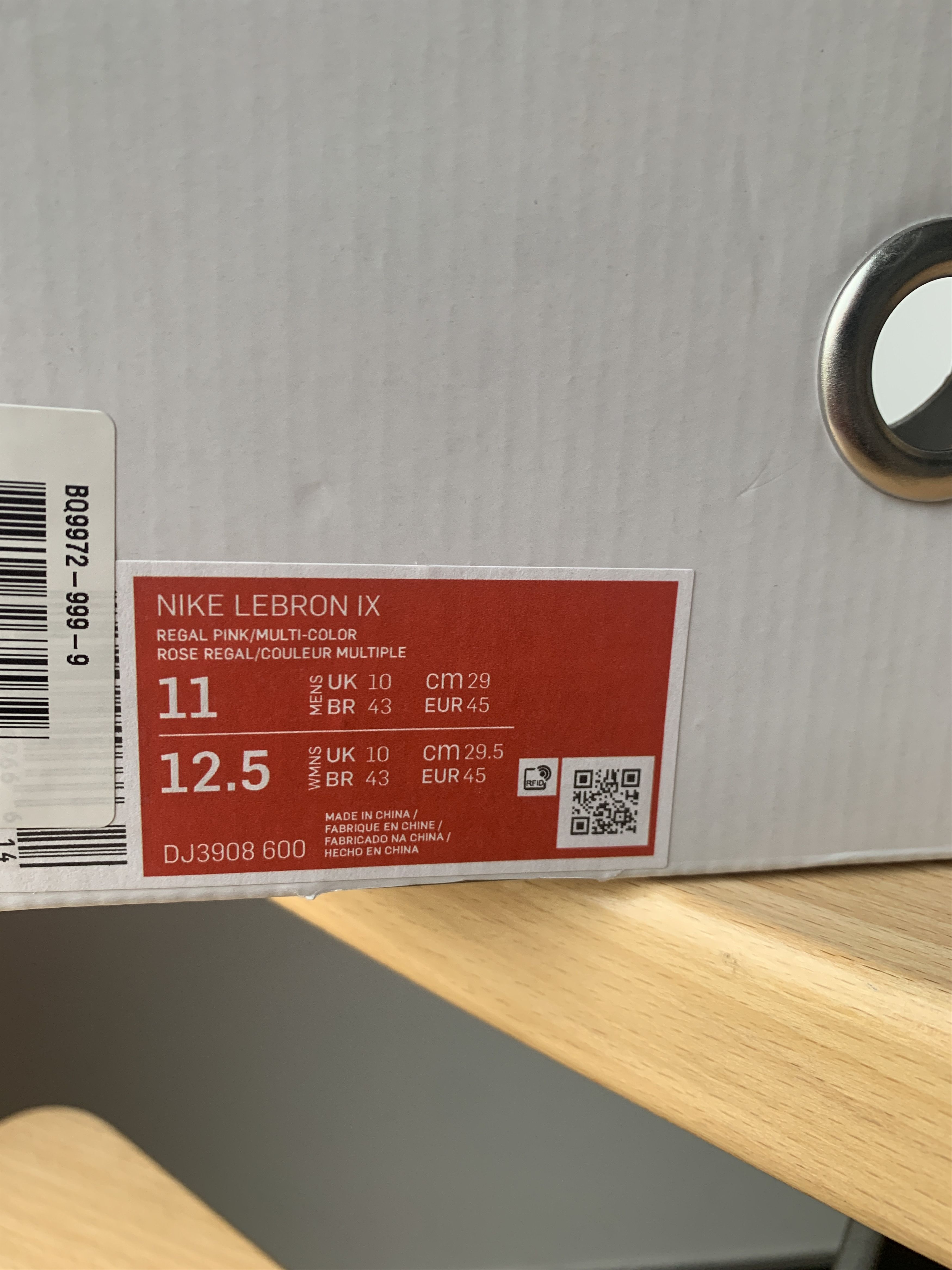 Nike NIKE LEBRON IX 11 US sneakers new 100% authentiques NO BOX Size US 11 / EU 44 - 9 Thumbnail