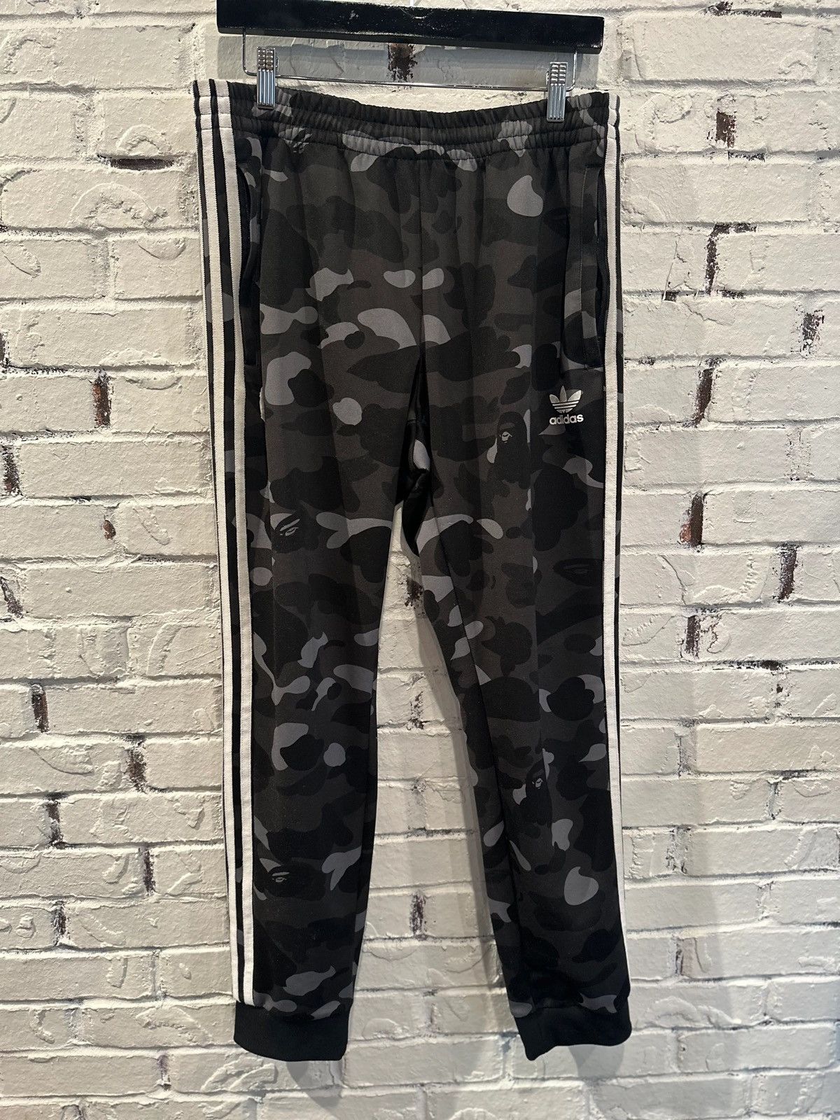 Adidas × Bape Bape x Adidas Camo Joggers Sz L Size US 34 / EU 50 - 1 Thumbnail