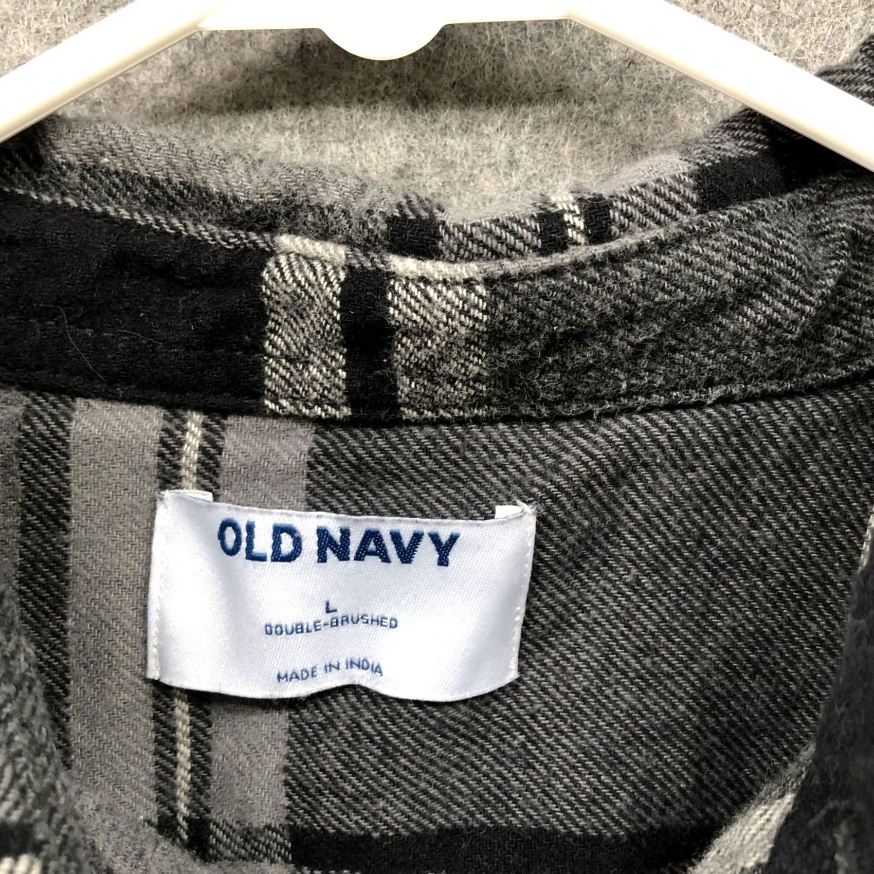 Old Navy Old Navy Shirt Mens L Plaid Cotton Flannel Button-Up Casual Workwear Gray Black Size US L / EU 52-54 / 3 - 5 Thumbnail
